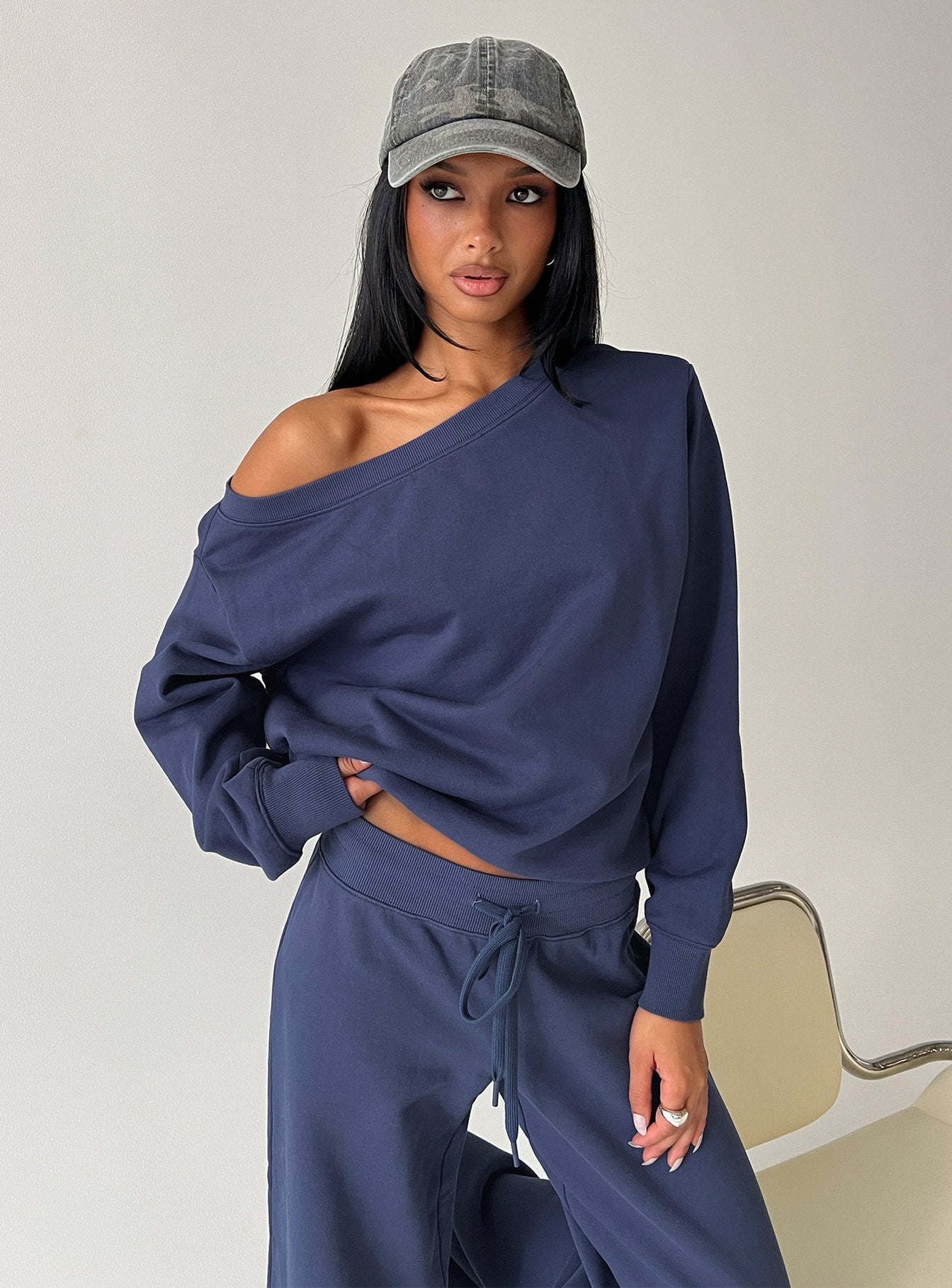 Wellness Off The Shoulder Jumper Navy
