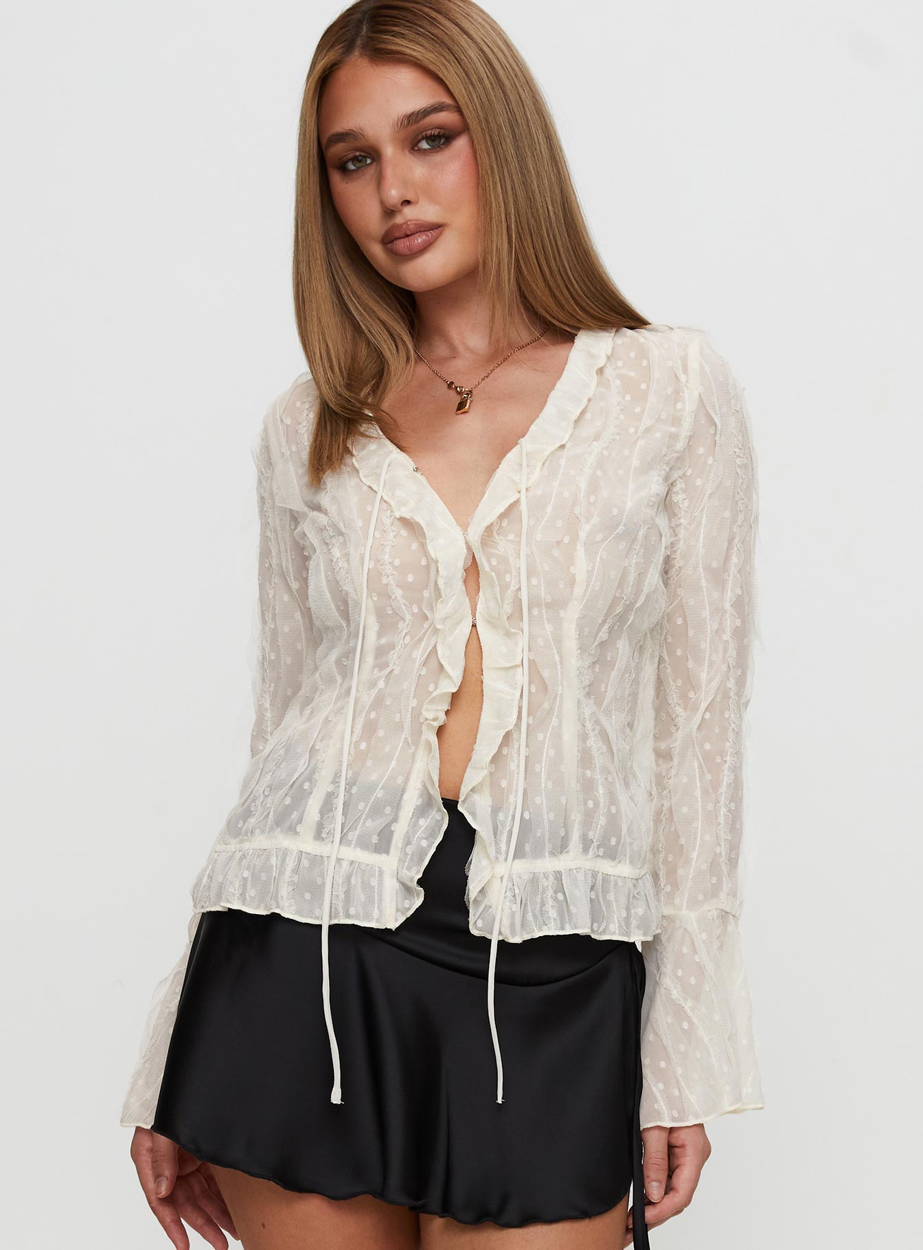 Alternative view of Sainz Frill Long Sleeve Top Cream