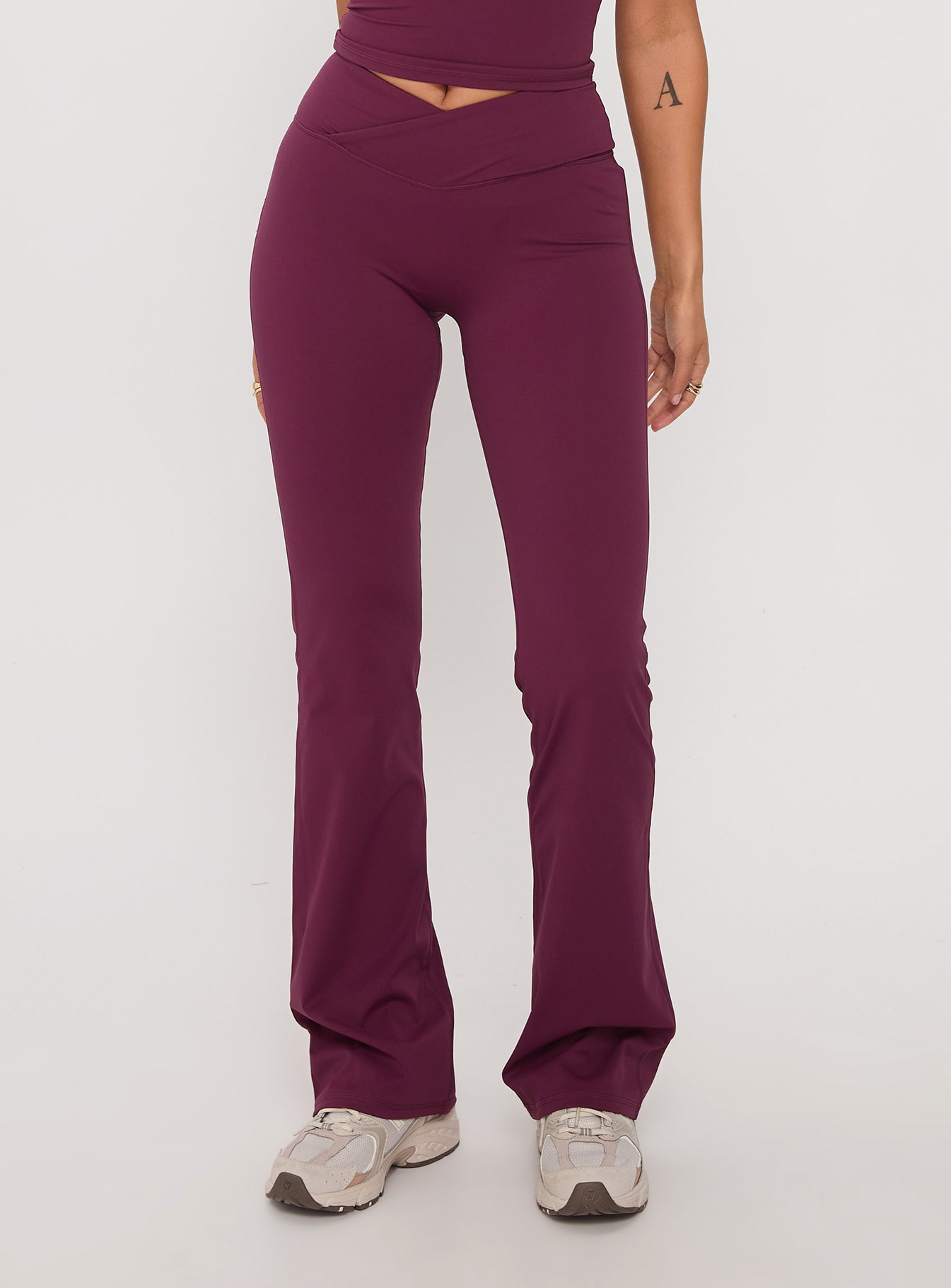 Alternative view of Sunday Session Active Flare Leg Pant Plum