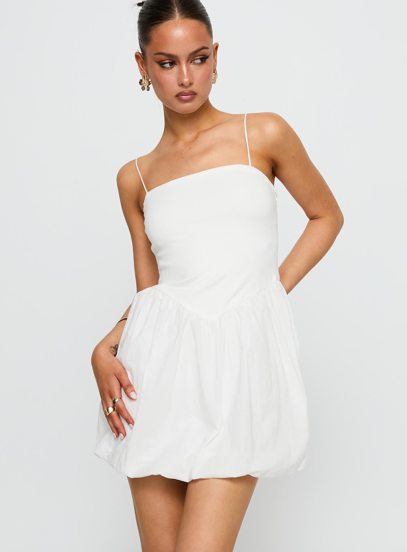 Alternative view of Vista Amora Bubble Hem Mini Dress White