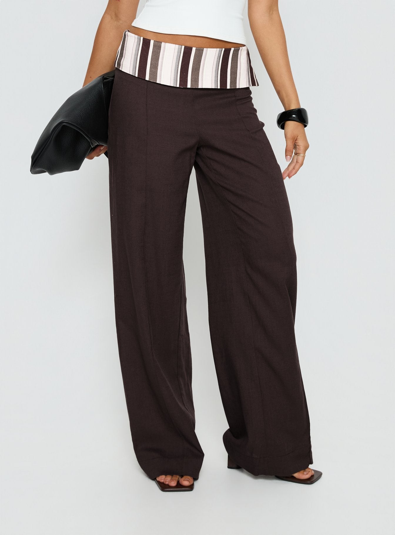 Alternative view of Quenlin Folded Straight Leg Pant Multi