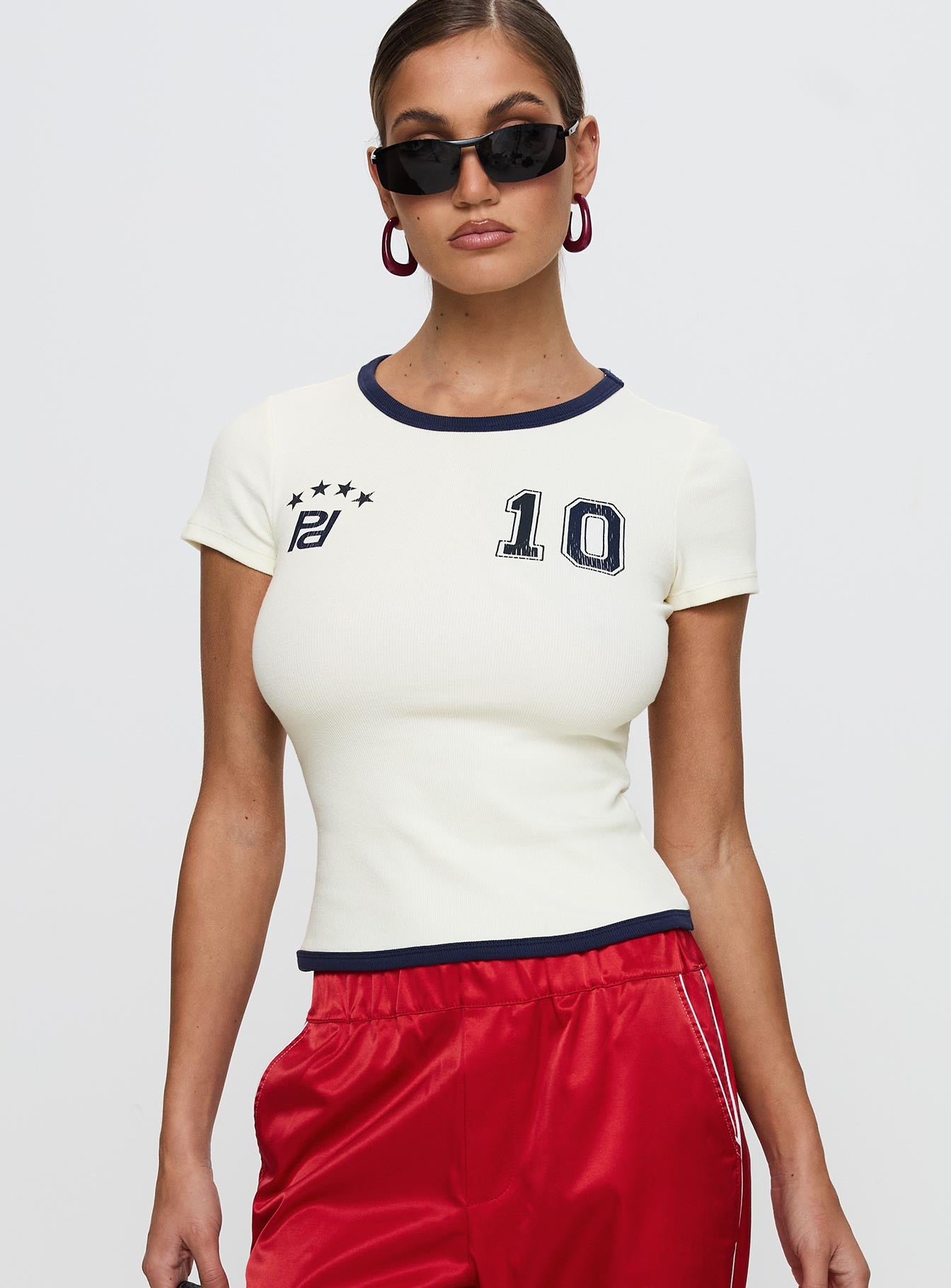 Alternative view of Track Record Graphic Top Cream