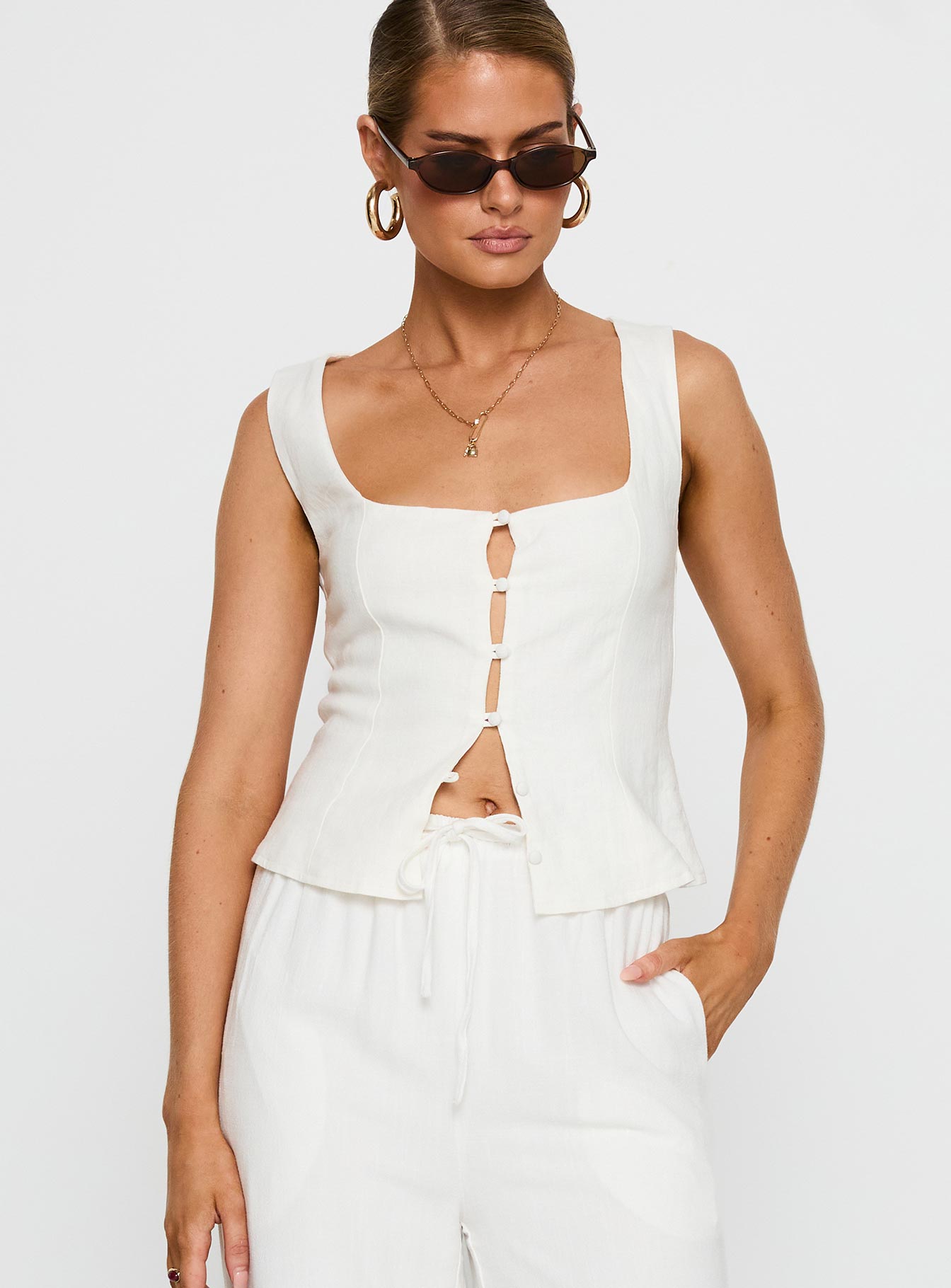 Alternative view of Zenda Linen Blend Top Off White