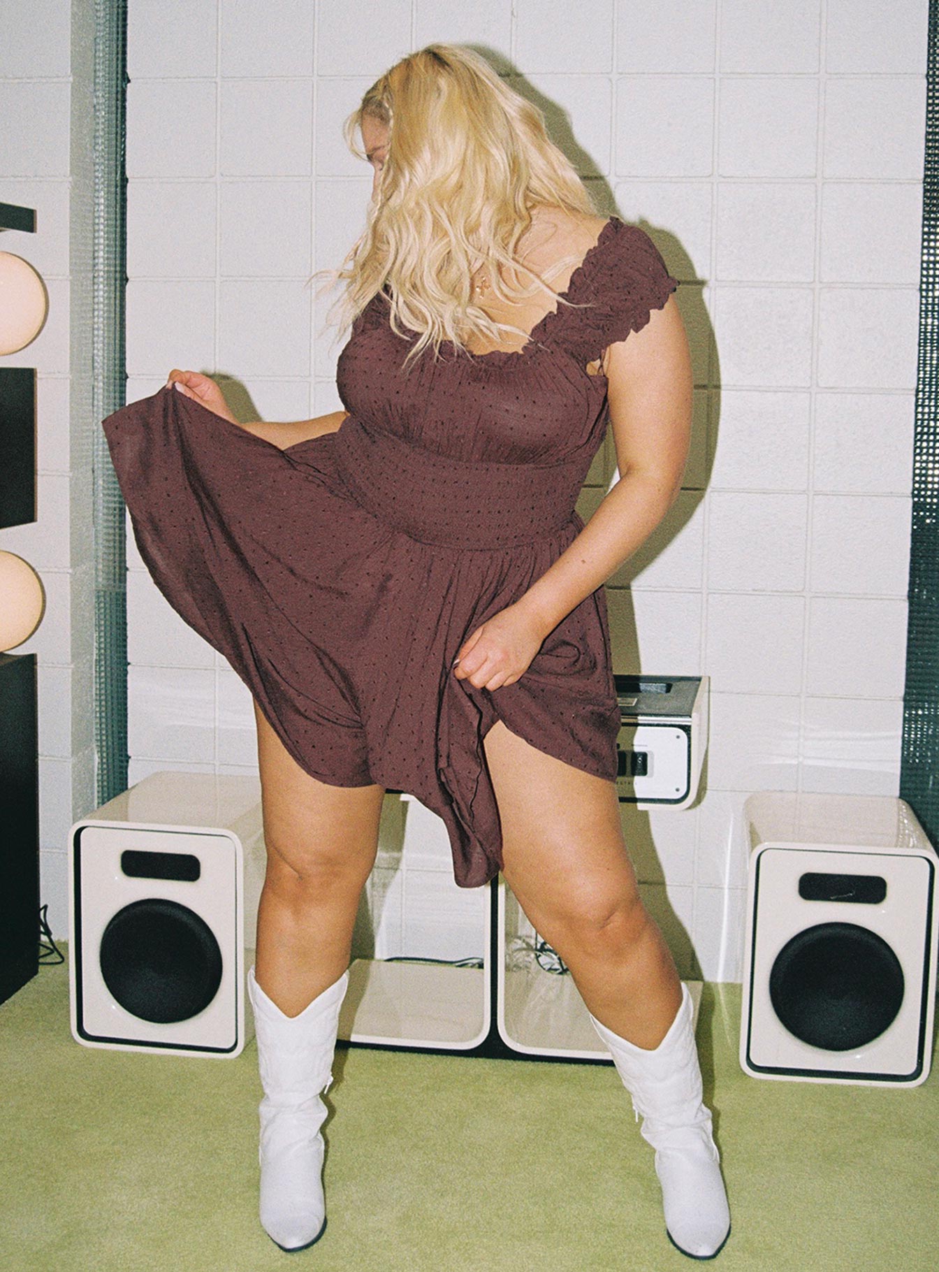 Alternative view of The Love Galore Romper Brown Curve