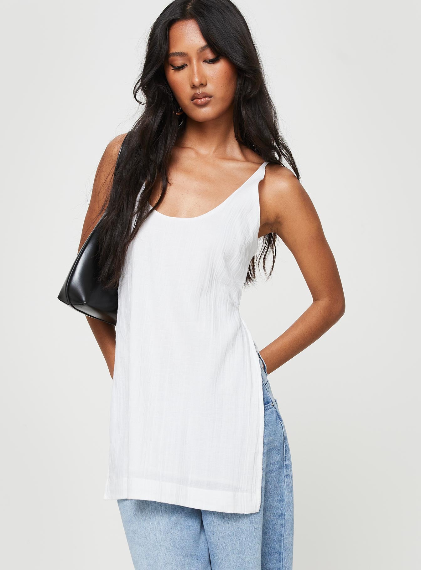 Alternative view of Zanzibar Top White