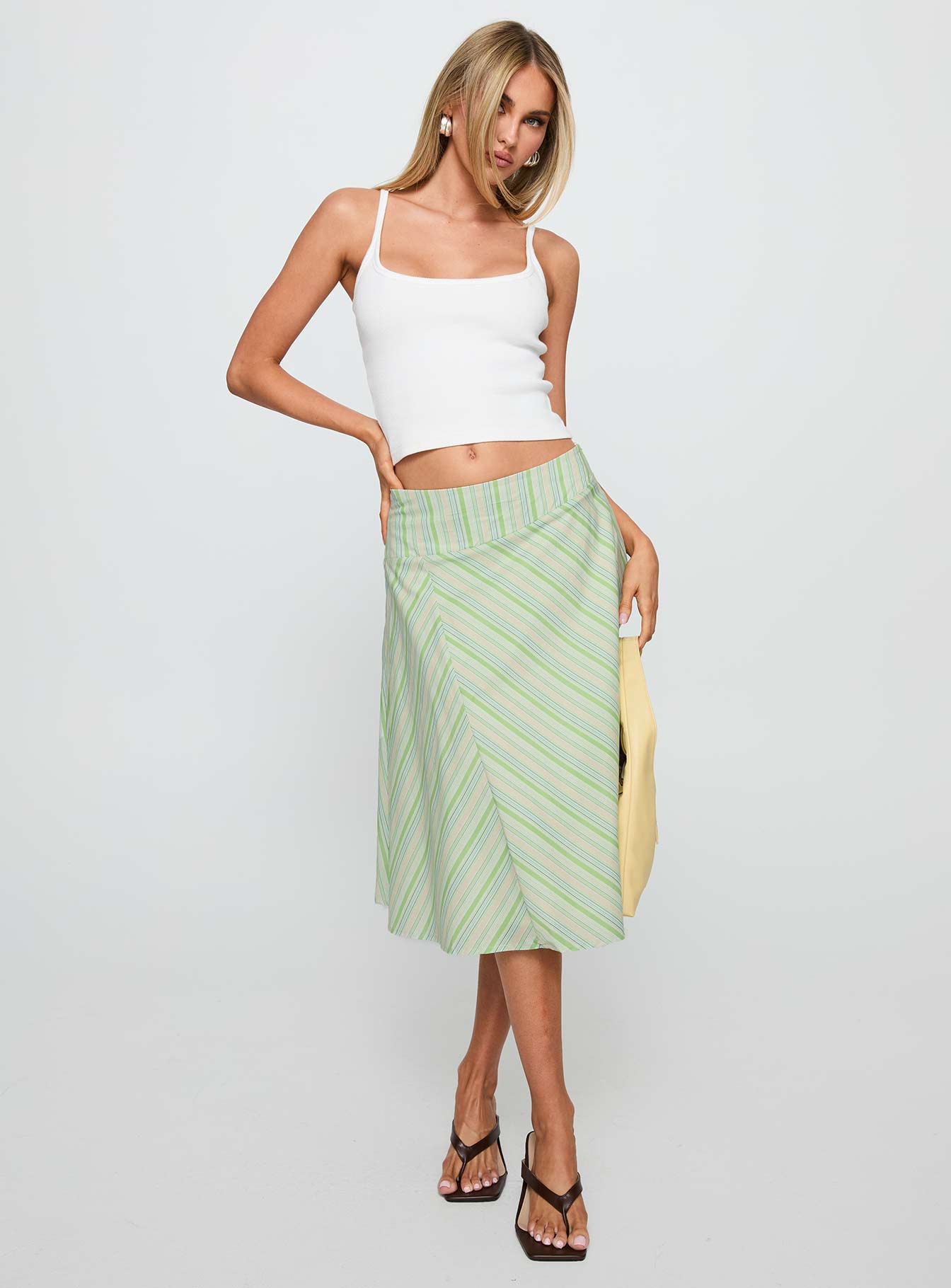 Alternative view of Vettie Midi Skirt Green Multi