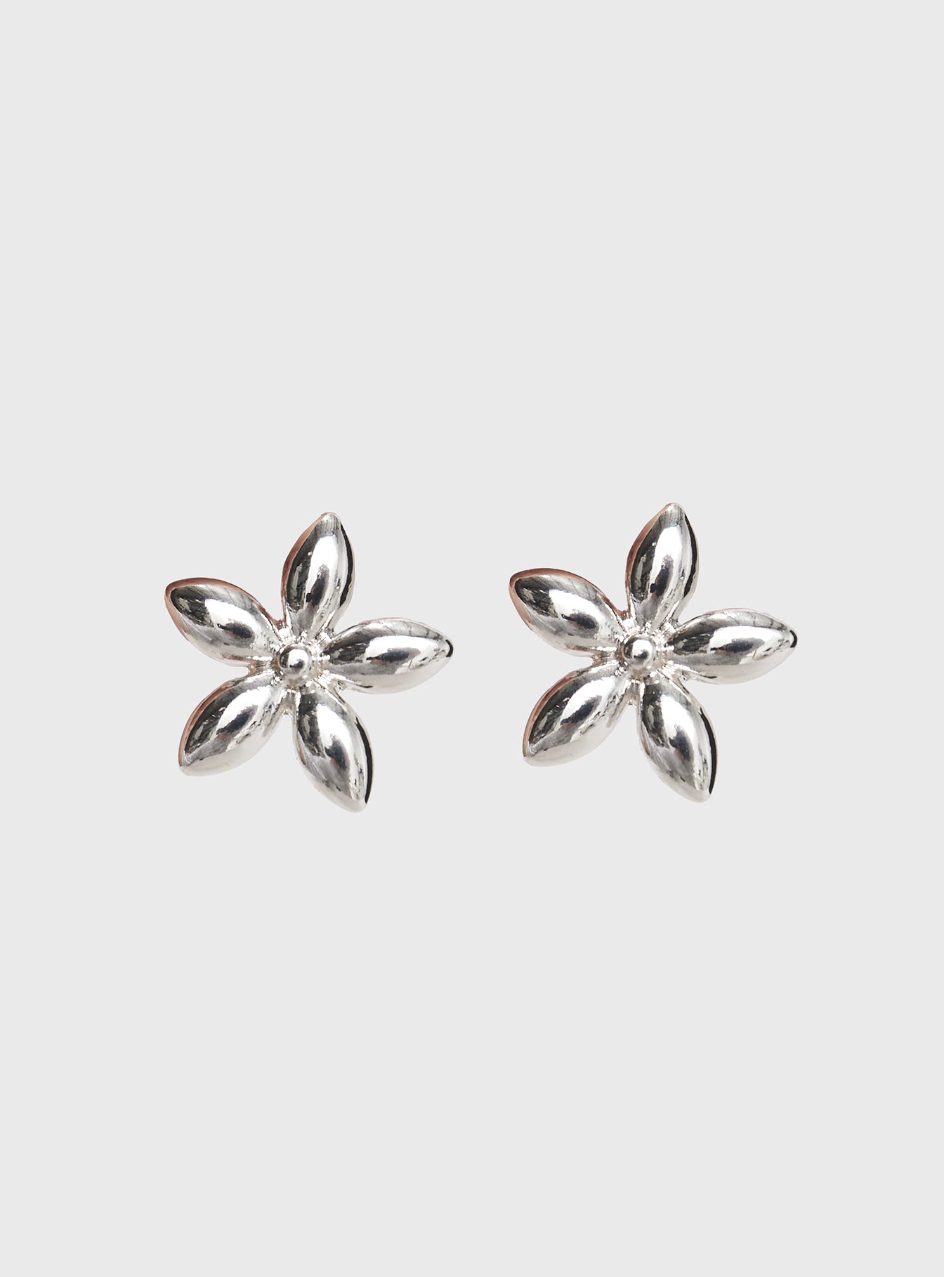 Alternative view of Torquil Earrings Silver