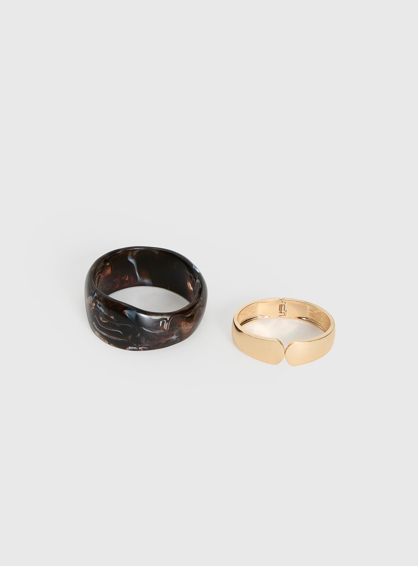 Alternative view of Toni Resin Cuff Pack Brown / Gold