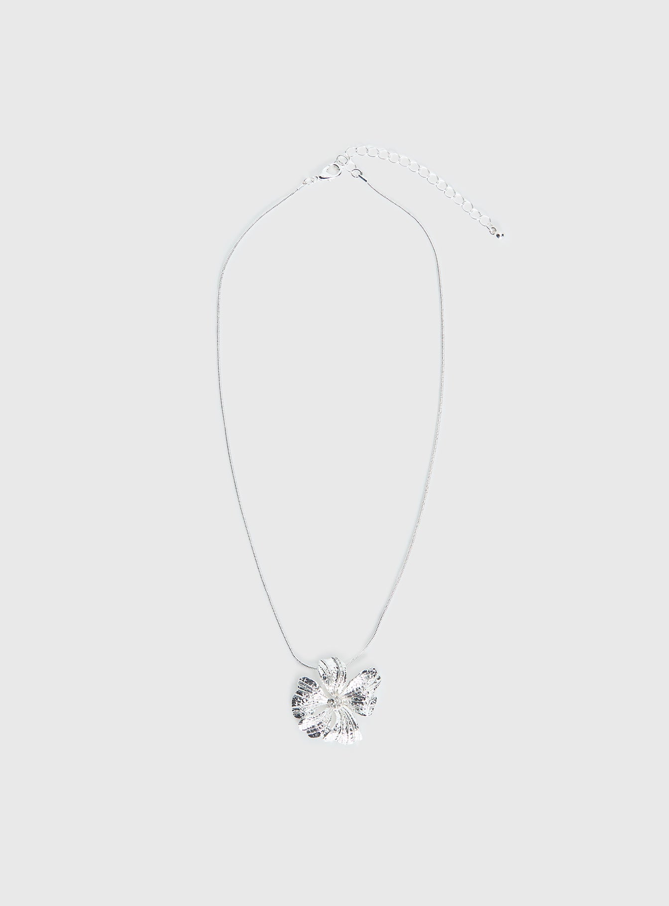 Alternative view of Wish Me Luck Flower Pendant Necklace Silver