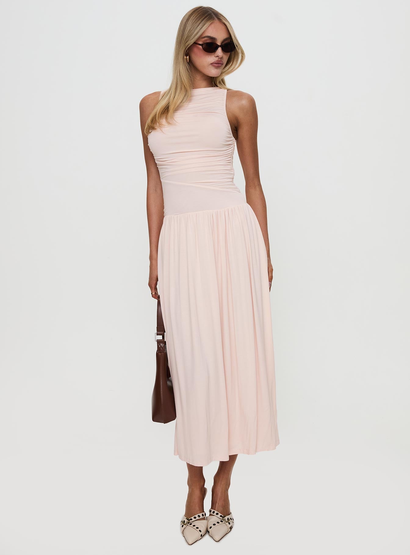 Reveur Ruched Maxi Dress Pink - Image 3