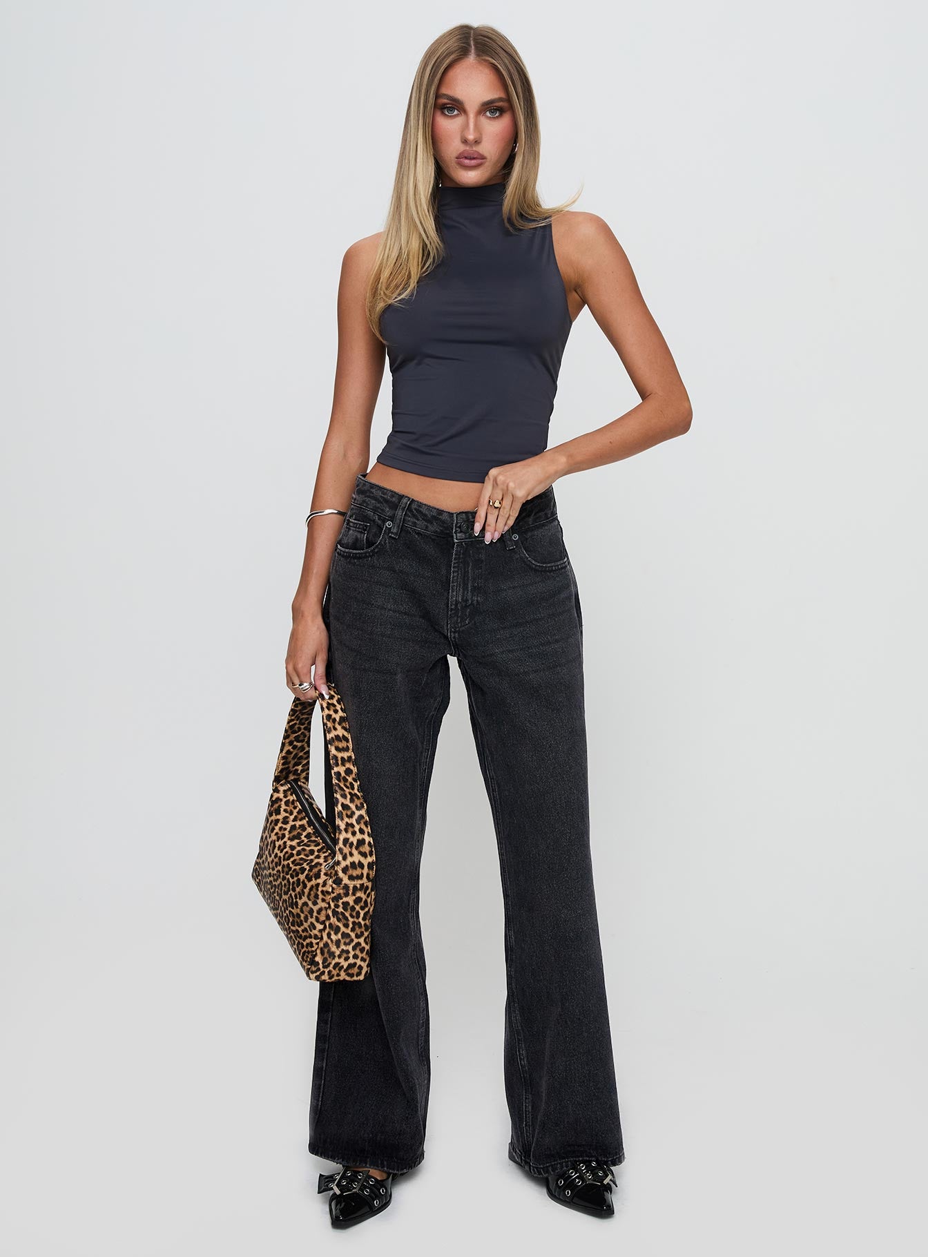 Serenitia Mid Rise Straight Leg Jeans Washed Black Petite - Image 3