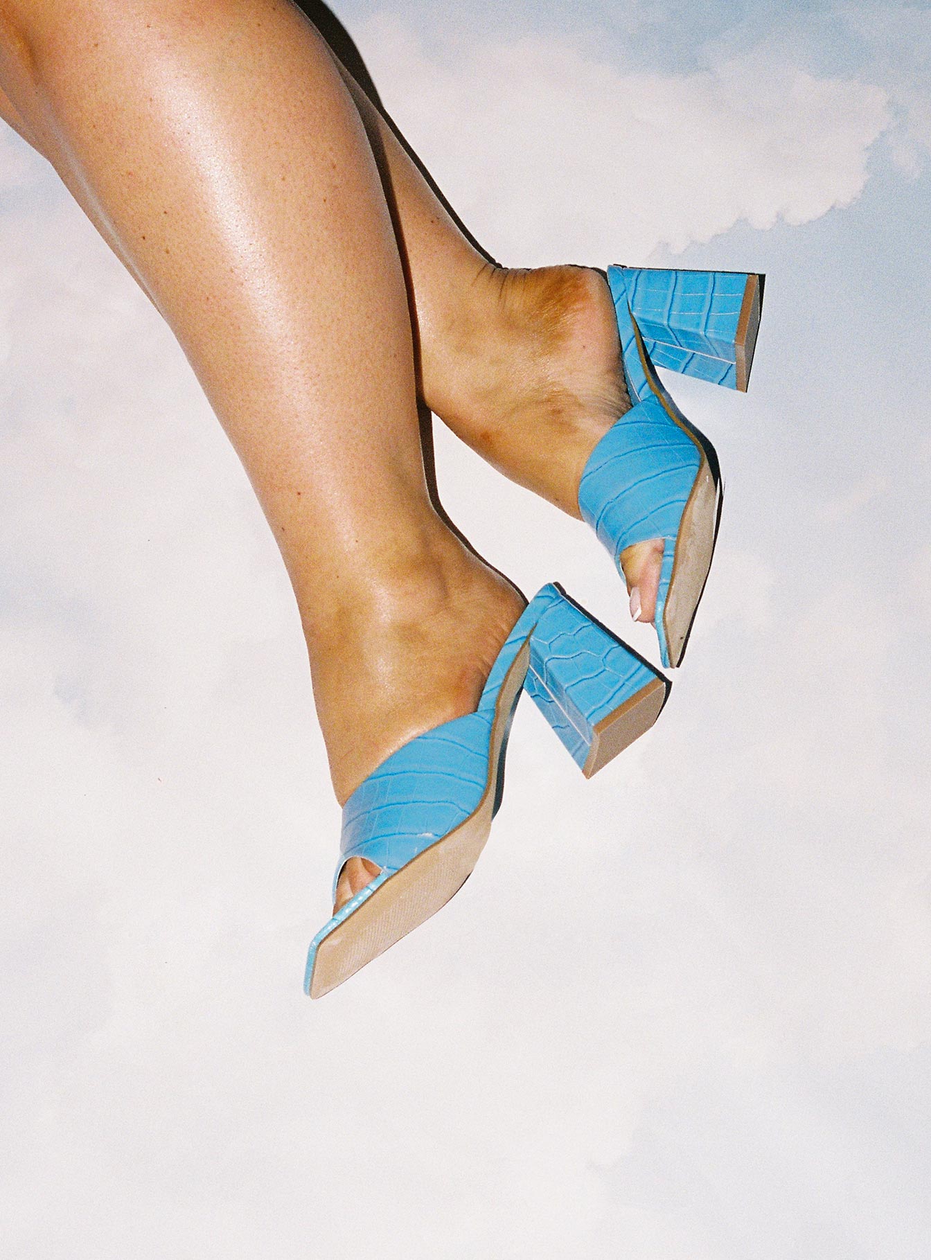Alternative view of Sunset Boulevard Heels Blue