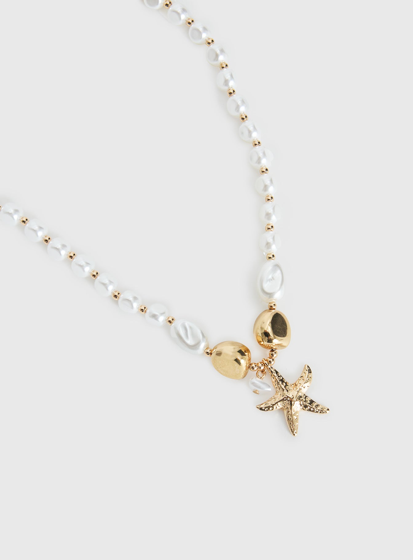 Splashy Star Pendant Necklace Gold - Image 3