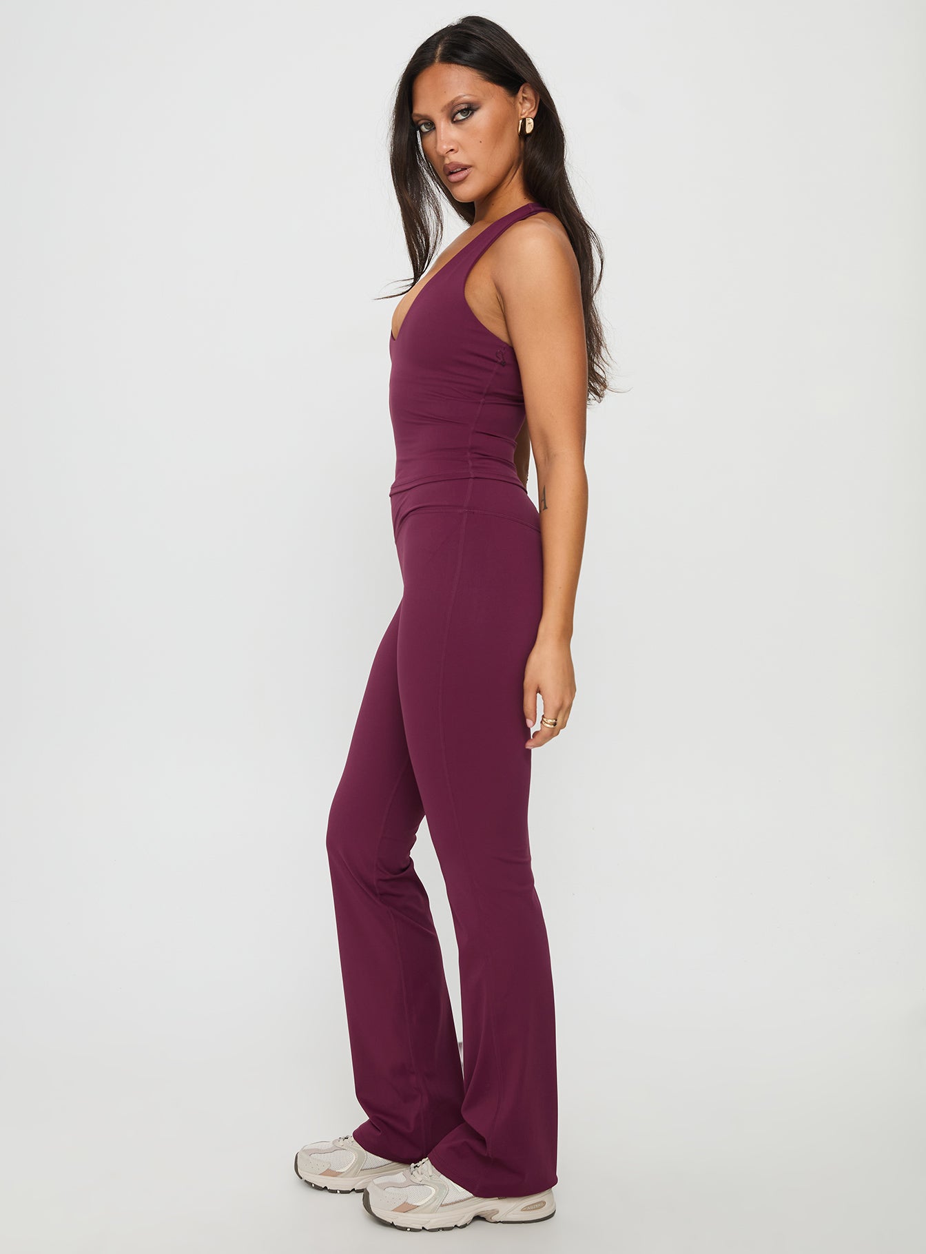 Sunday Session Active Flare Leg Pant Plum - Image 4