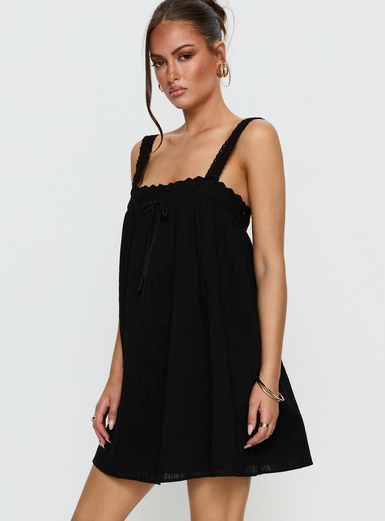 Reason To Stay Lace Trim Floaty Mini Dress Black - Image 4