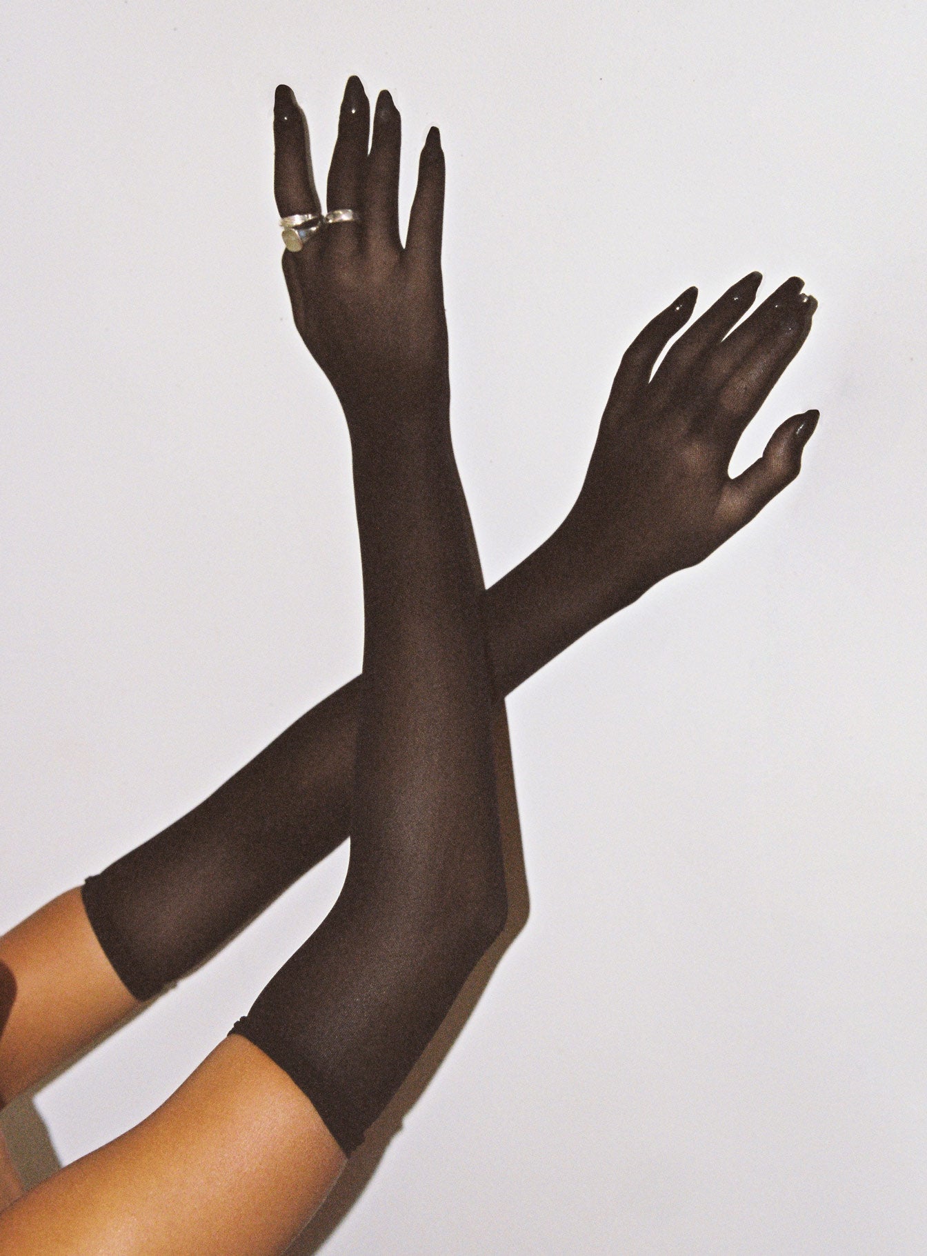 Alternative view of Rue Gloves Black