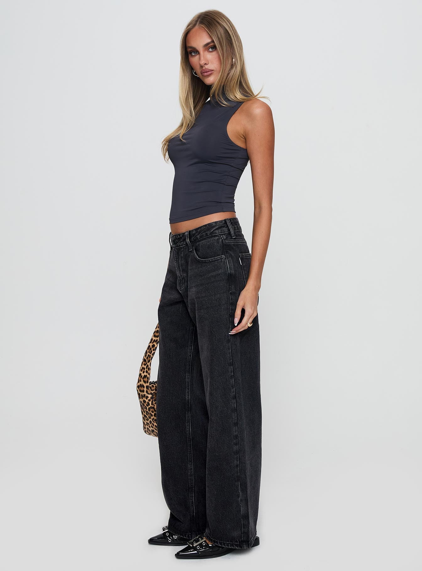 Serenitia Mid Rise Straight Leg Jeans Washed Black Petite - Image 4
