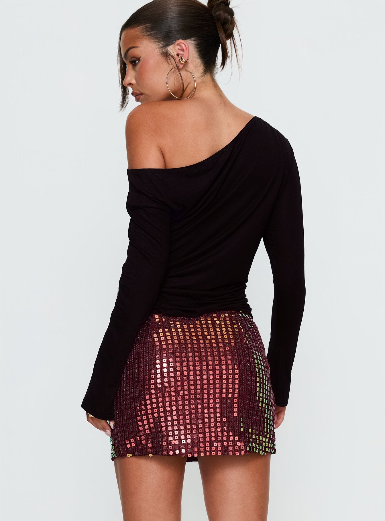 Zelaia Shimmer Mini Skirt Wine - Image 5