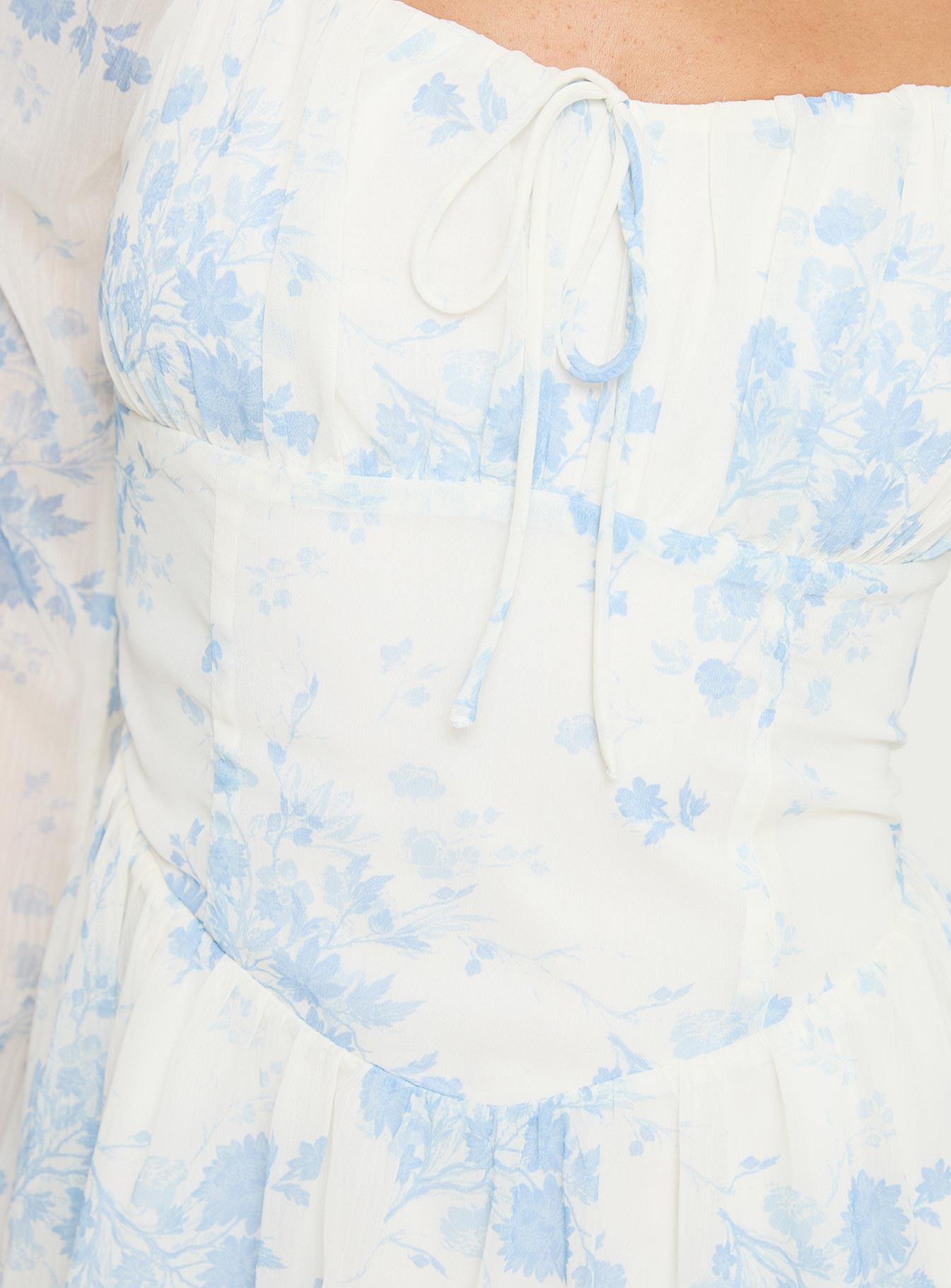 Robertstone Long Sleeve Mini Dress White / Blue Floral - Image 5
