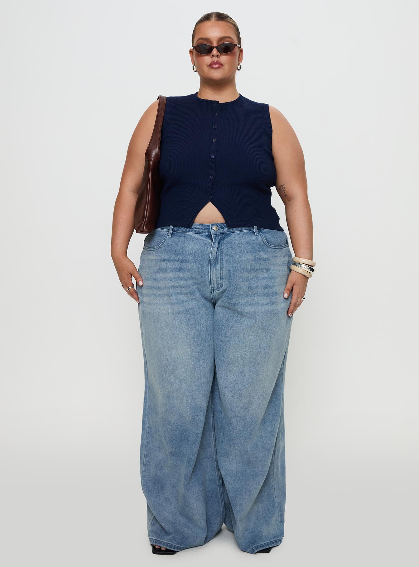 Suzu Sleeveless Knit Top Navy Curve - Image 6