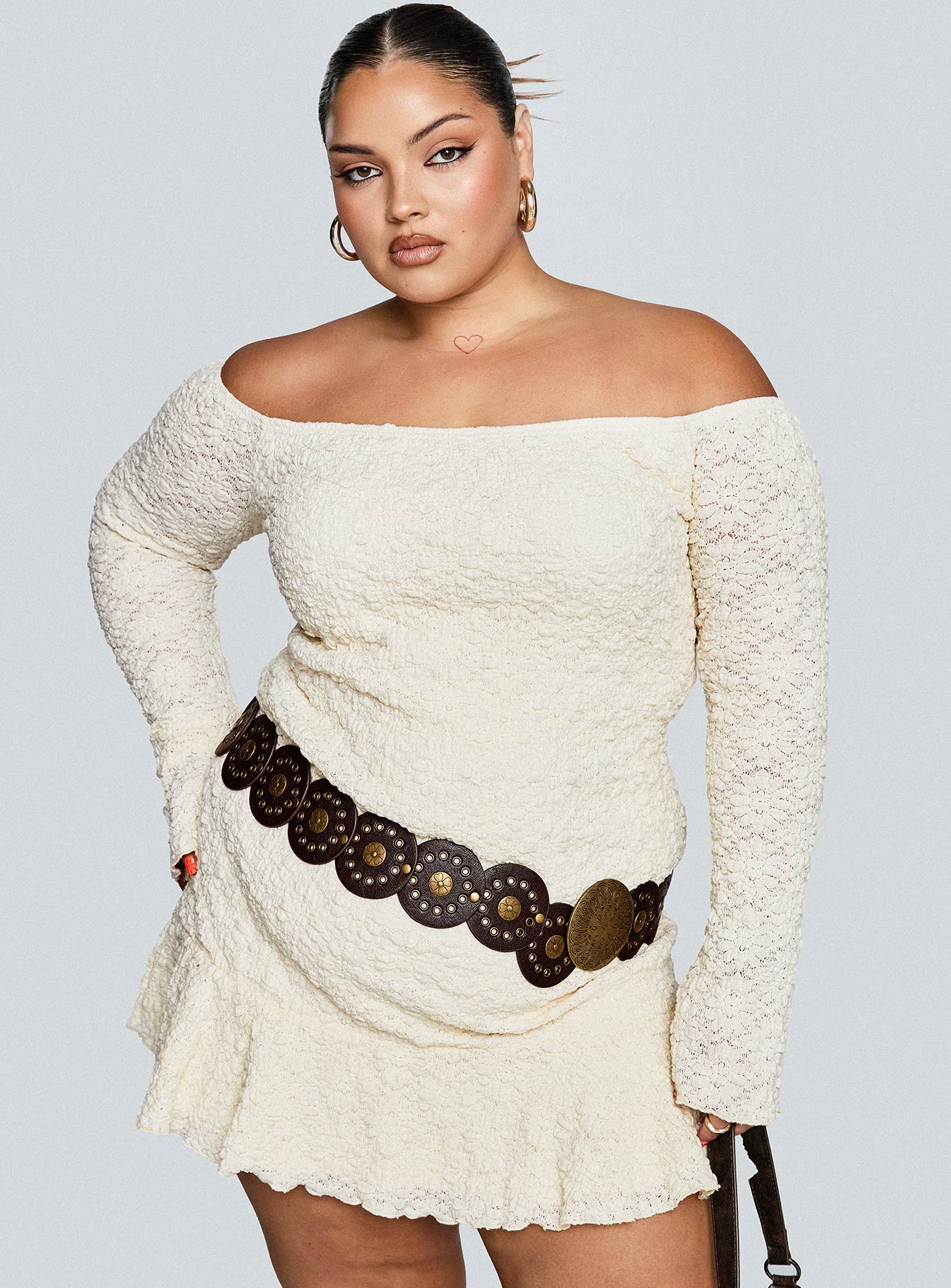 Vancesca Off Shoulder Long Sleeve Mini Dress Curve - Image 8