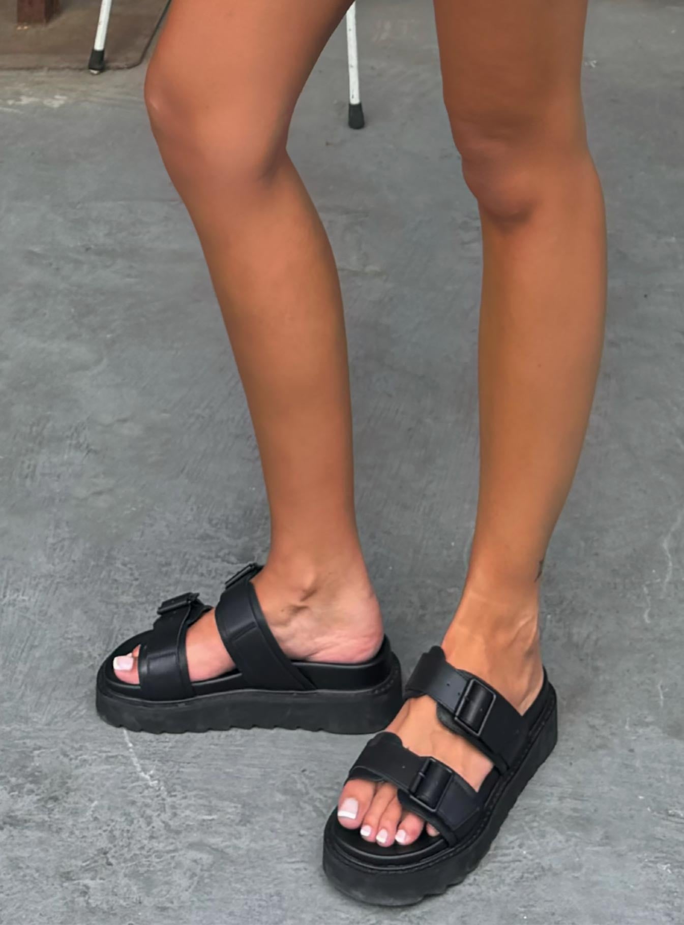 Alternative view of Ma Belle Sandals Black