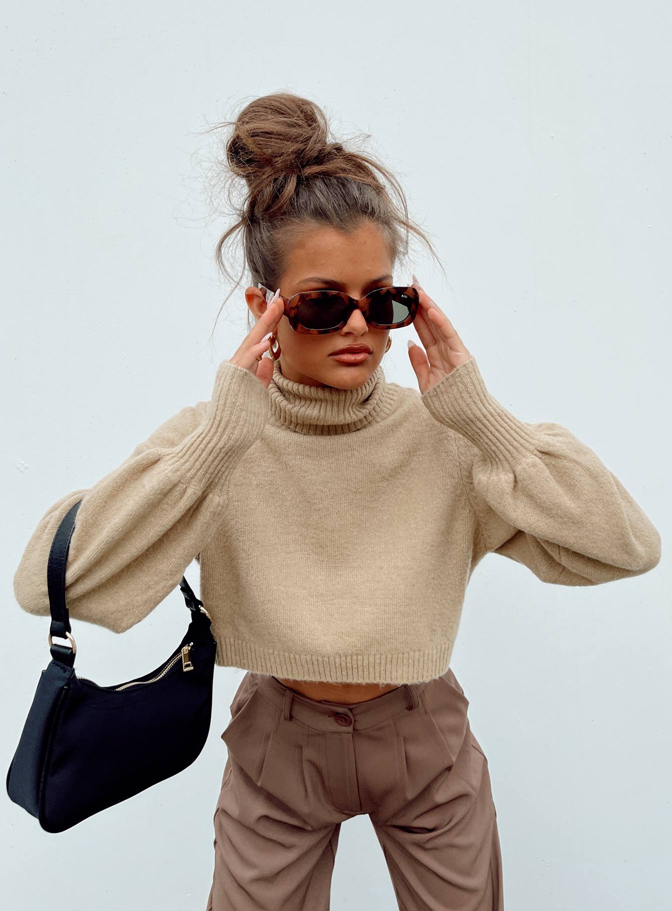 Zahara Cropped Turtleneck Sweater Beige - Image 4
