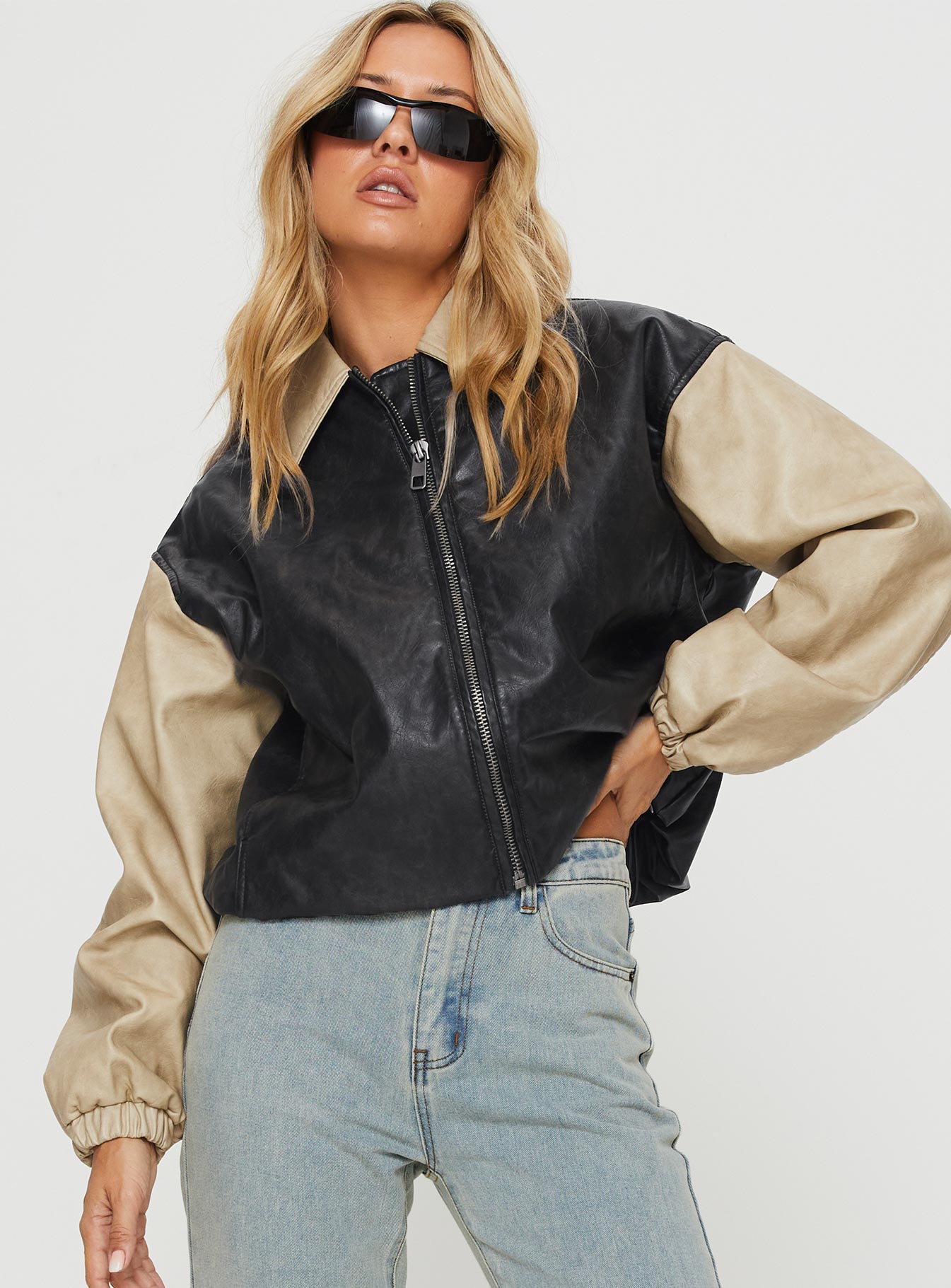 Alternative view of Nirvana Bomber Jacket Camel