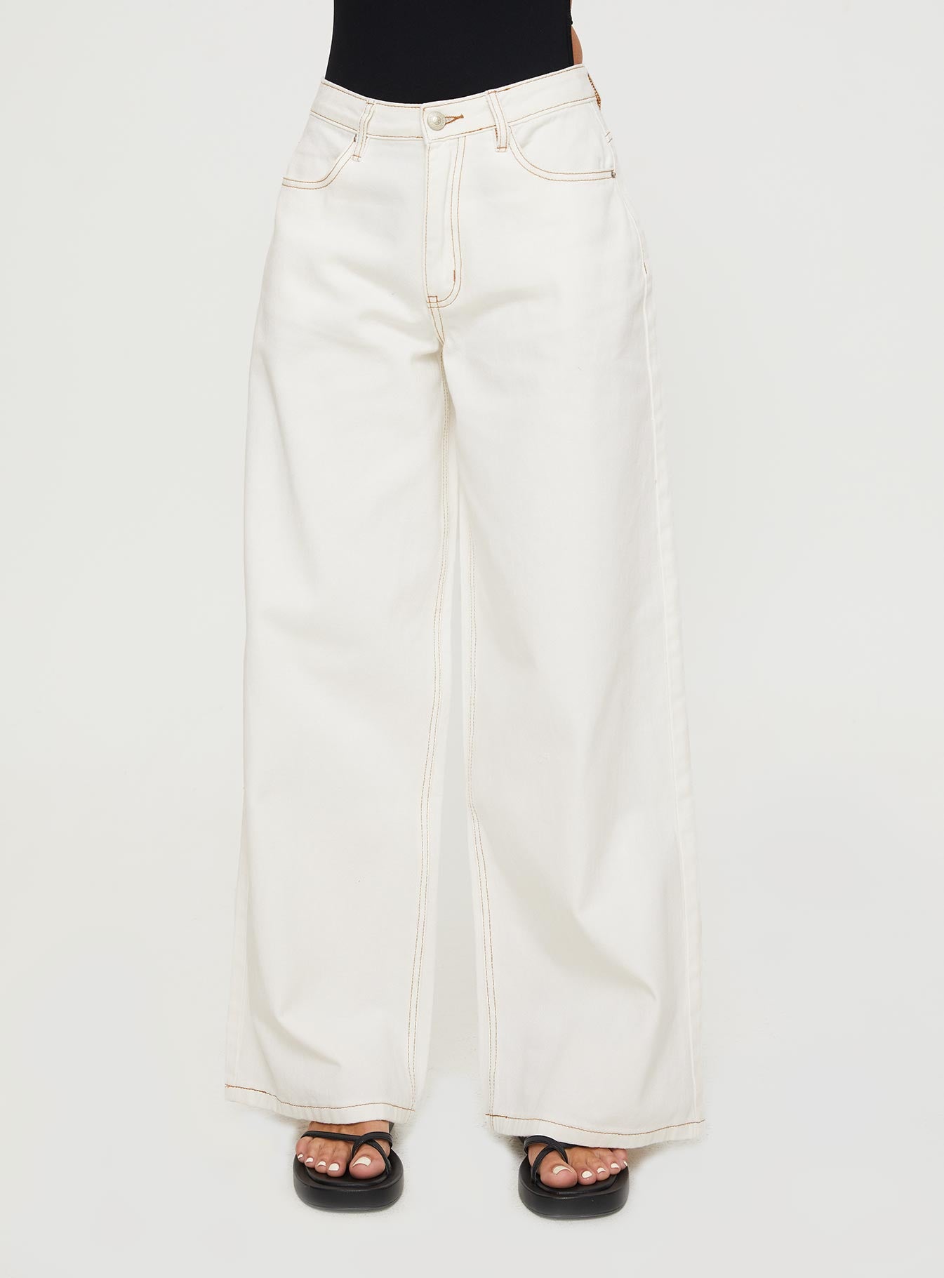 Alternative view of Naylor Mid Rise Wide Leg Jeans Cream