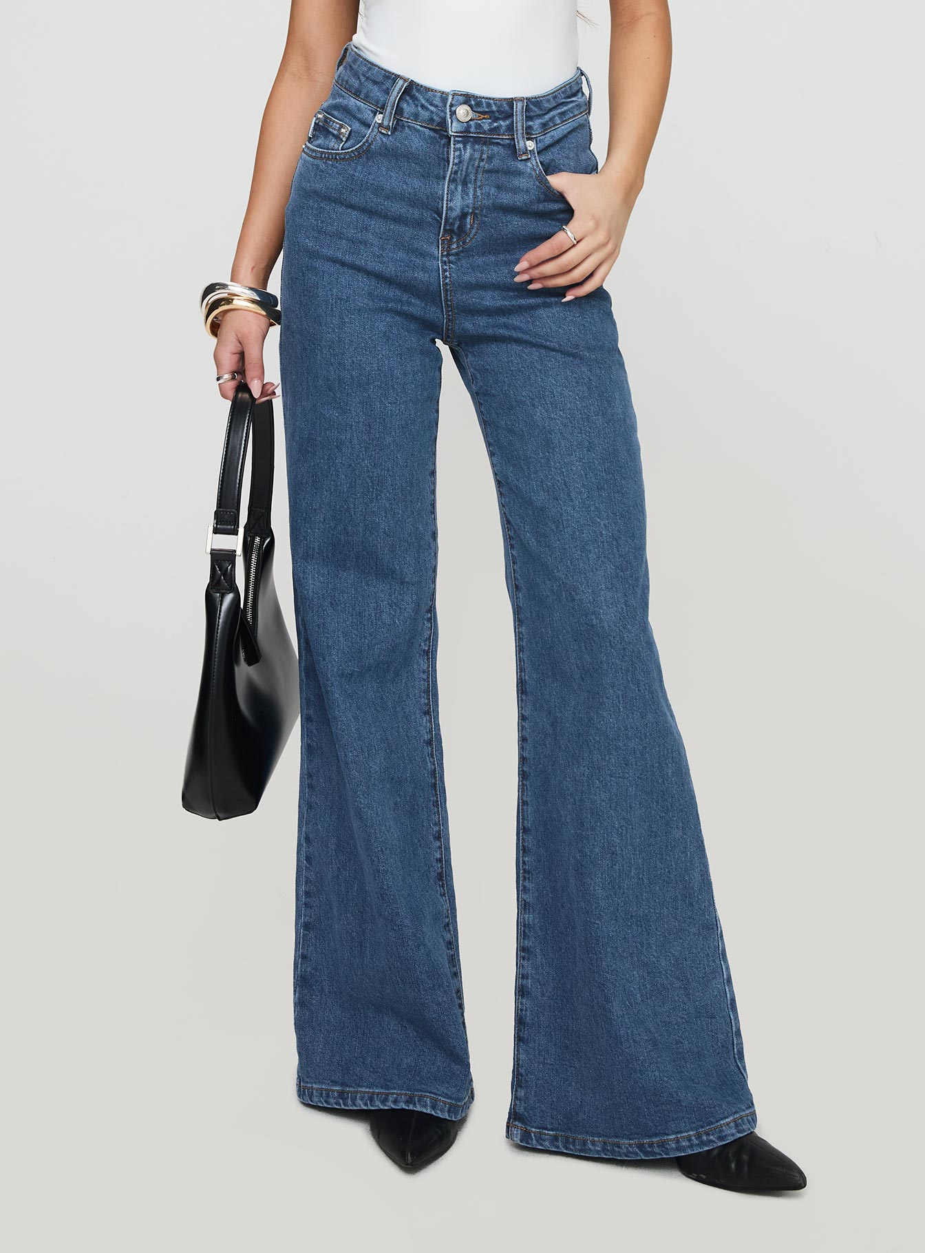 Alternative view of Lucille High Rise Flared Jeans Mid Wash