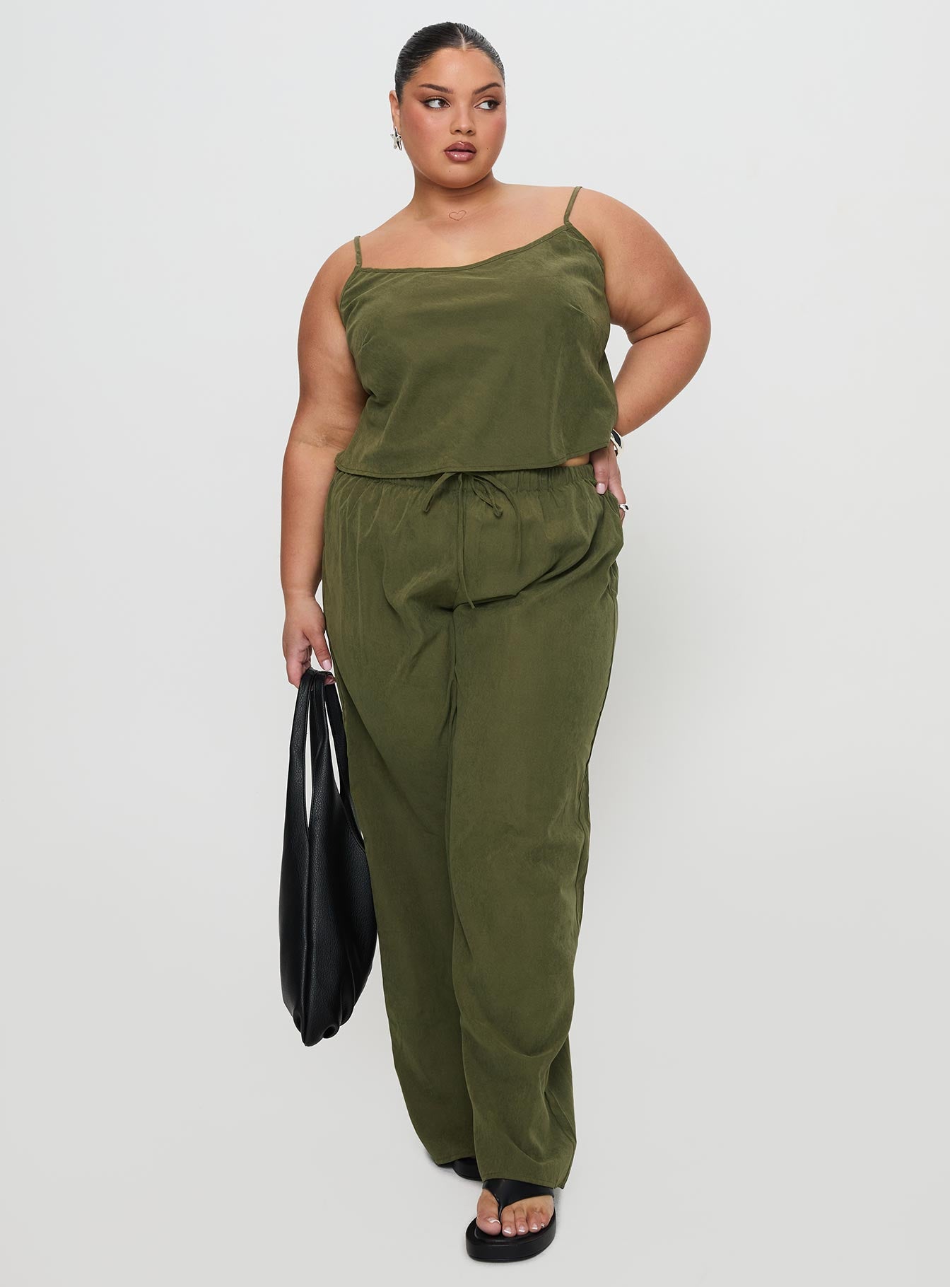 Alternative view of Paigey Set Khaki Curve