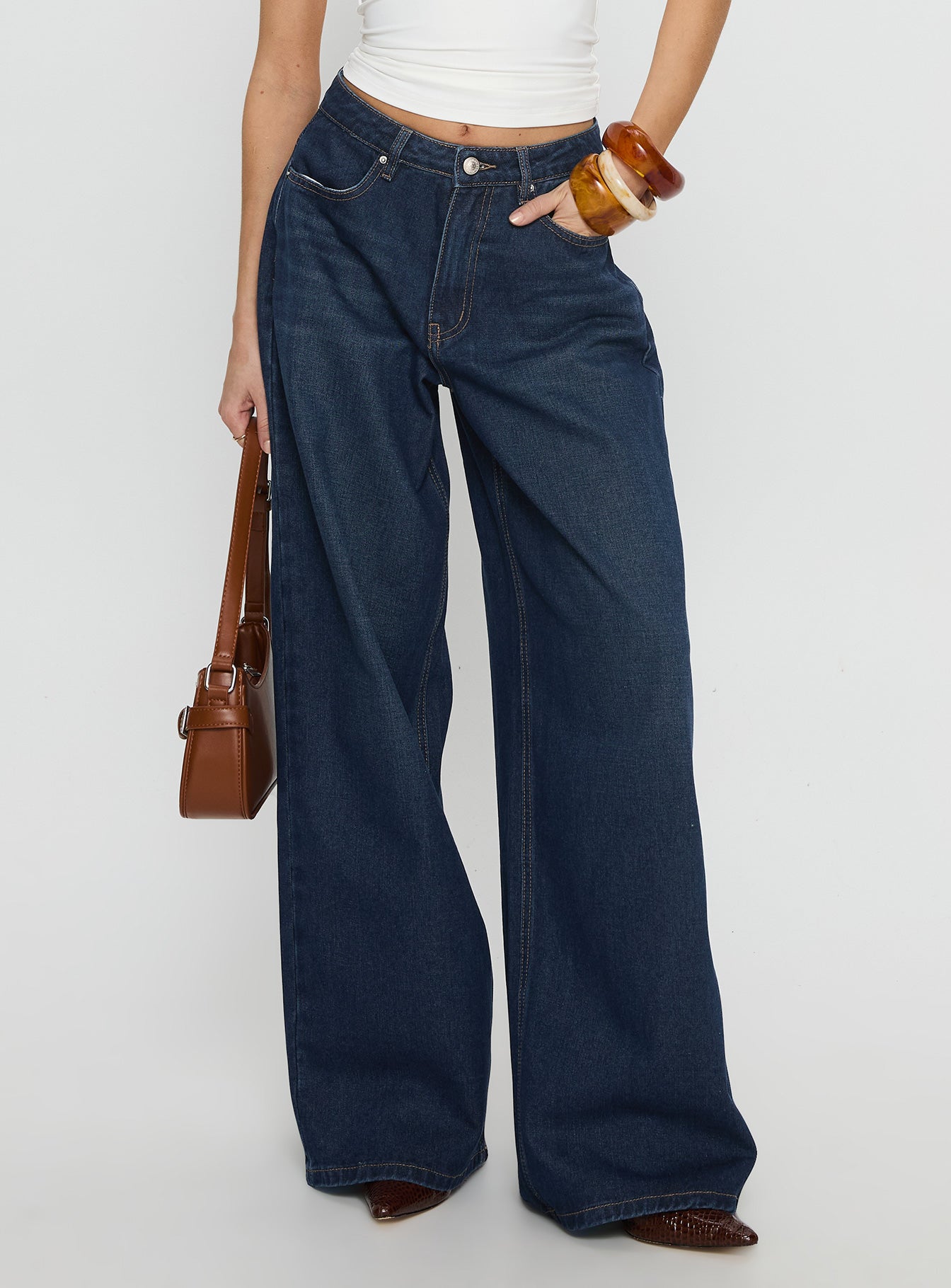 Naylor Mid Rise Wide Leg Jeans Mid Blue Denim Tall - Image 2