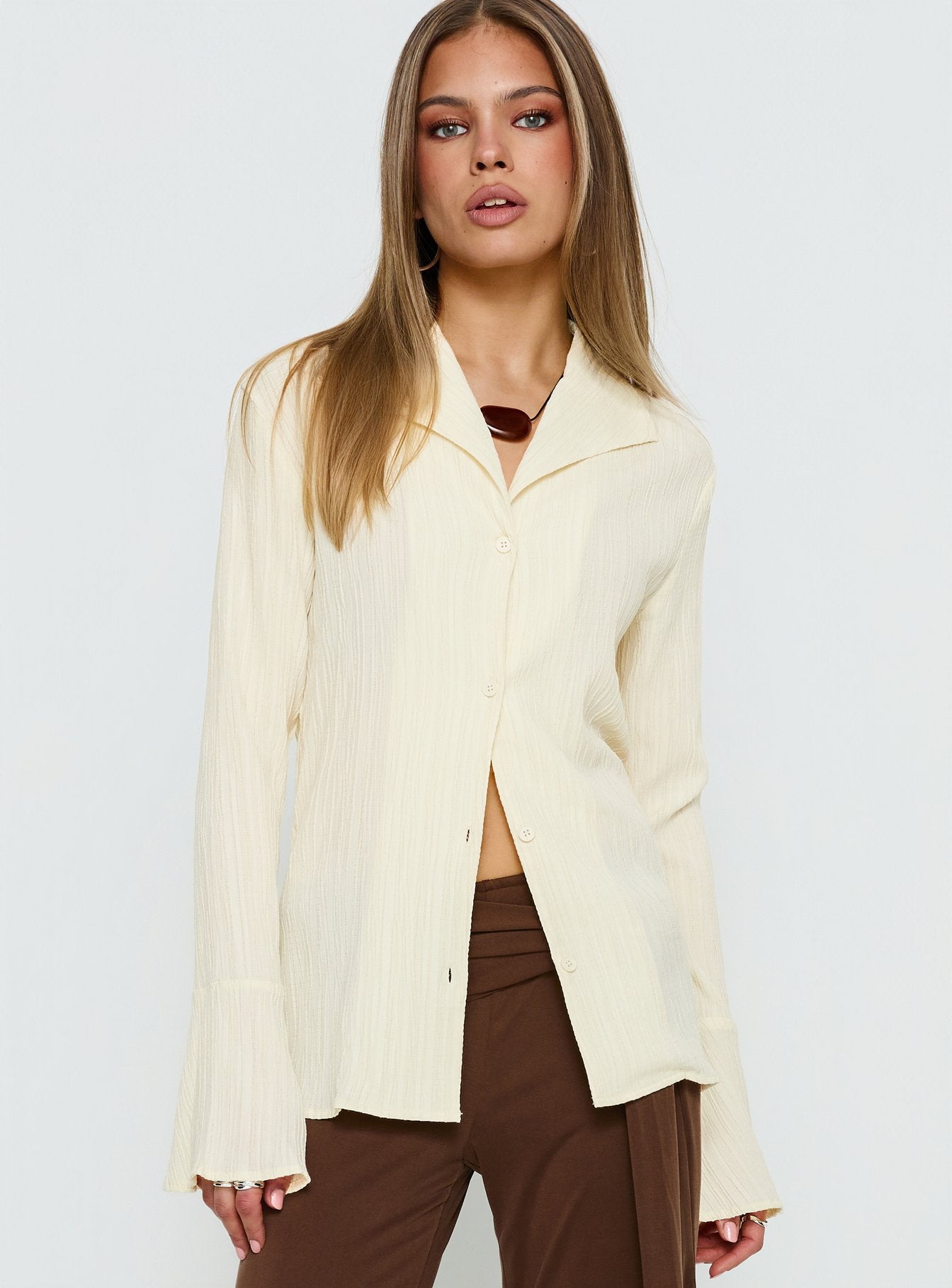 Alternative view of Beatris Long Sleeve Top Cream