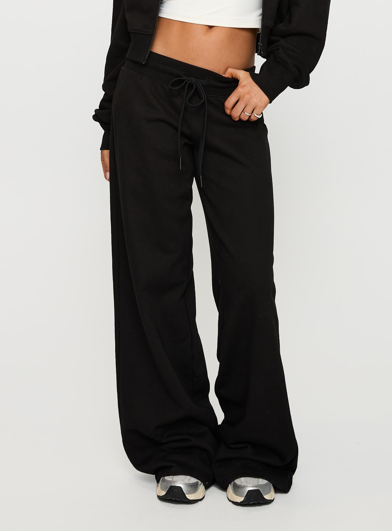 Alternative view of Mindful Low Rise Pant Black