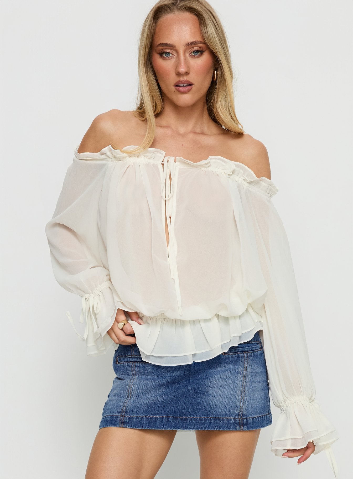 Alternative view of Madelina Frill Long Sleeve Top Cream