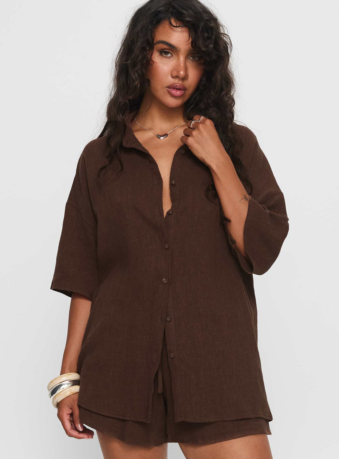Alternative view of Peni Linen Button Down Top Chocolate