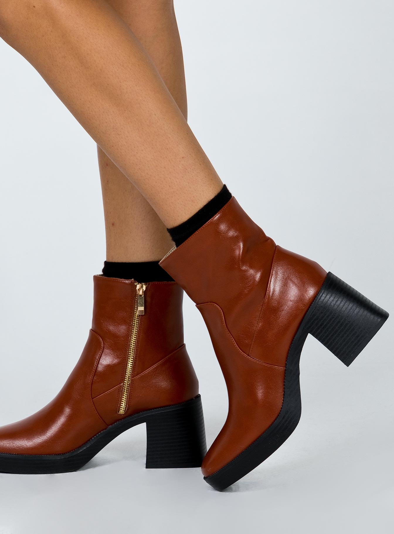 Alternative view of Halo Boots Tan
