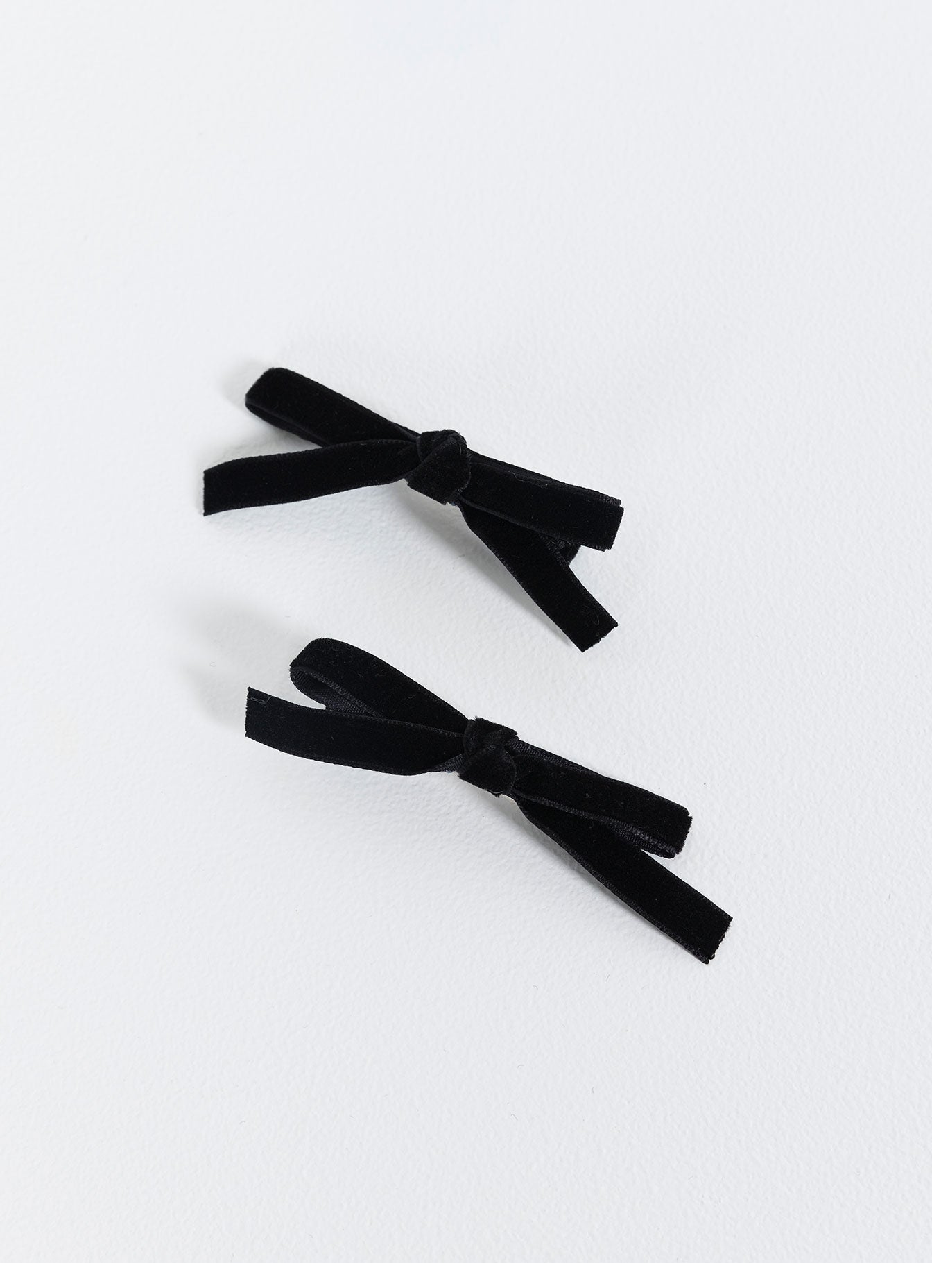 Alternative view of Mckilah Hair Clips Black