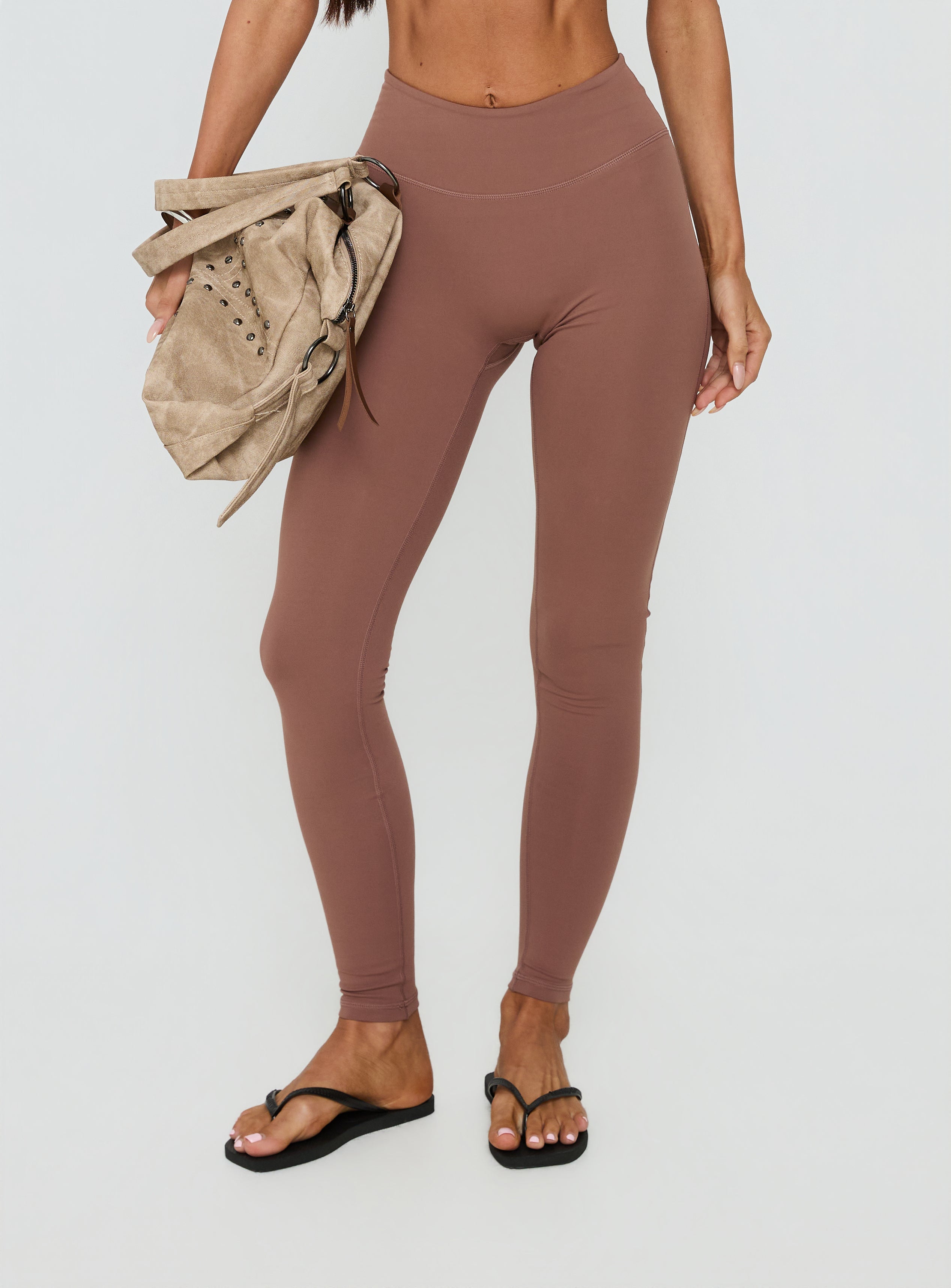Alternative view of Peak Performance Active Leggings Clay