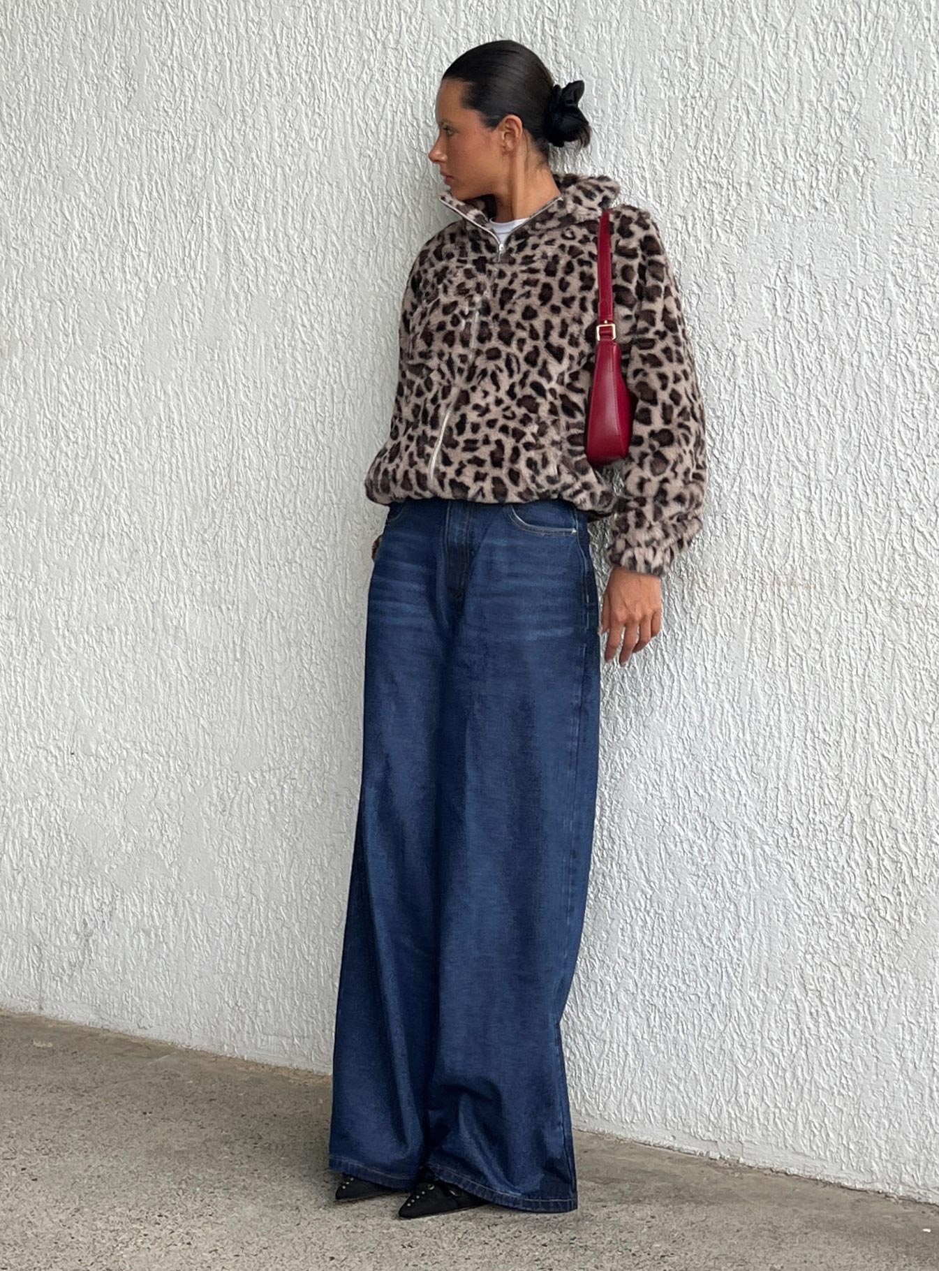 Naylor Mid Rise Wide Leg Jeans Mid Blue Denim Tall - Image 11