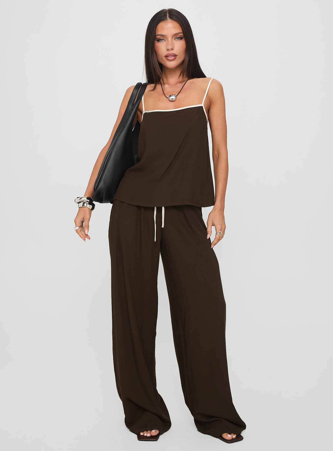 Alternative view of Nolei Contrast Pants Set Chocolate / White
