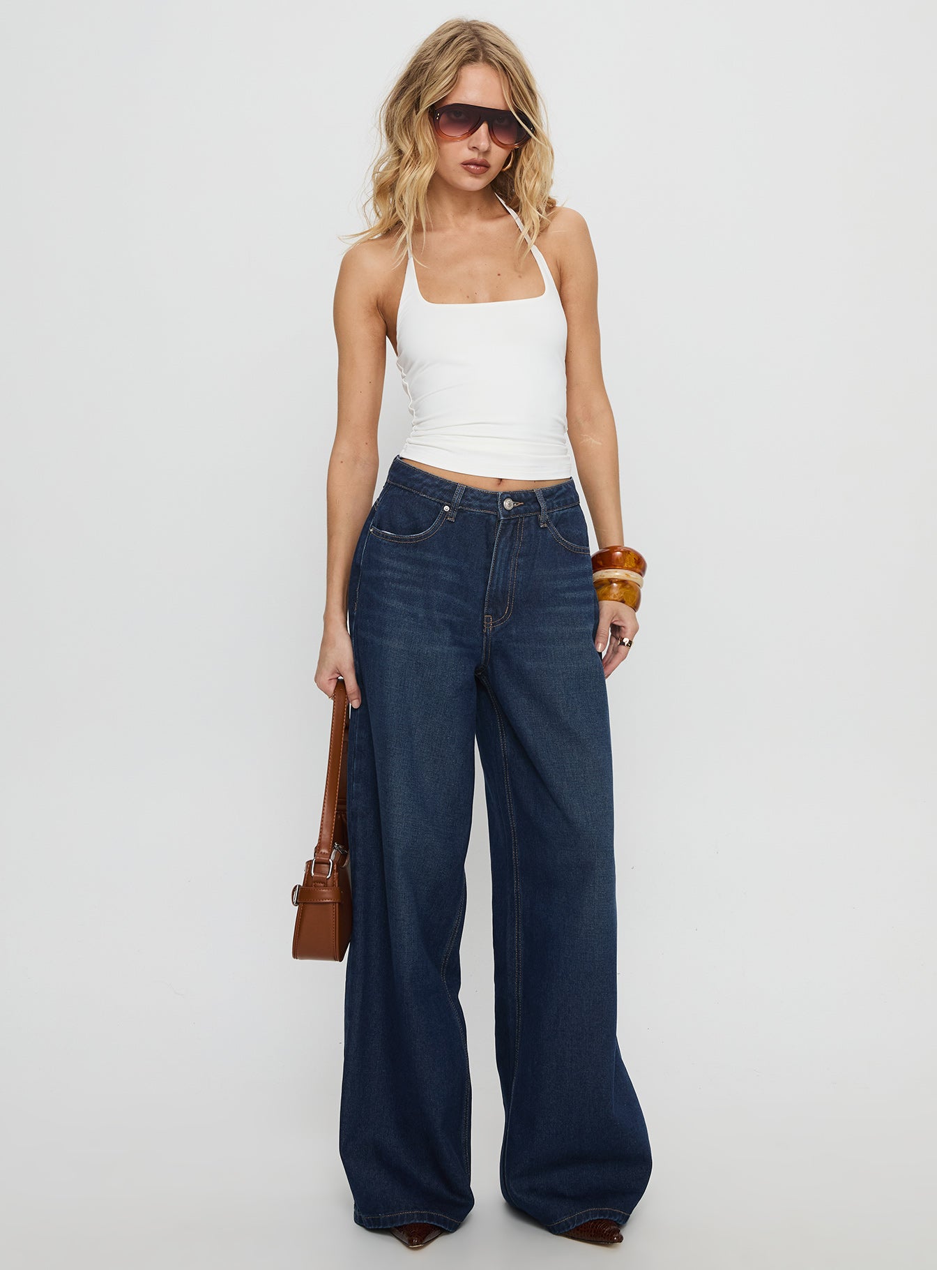 Naylor Mid Rise Wide Leg Jeans Mid Blue Denim Petite - Image 3