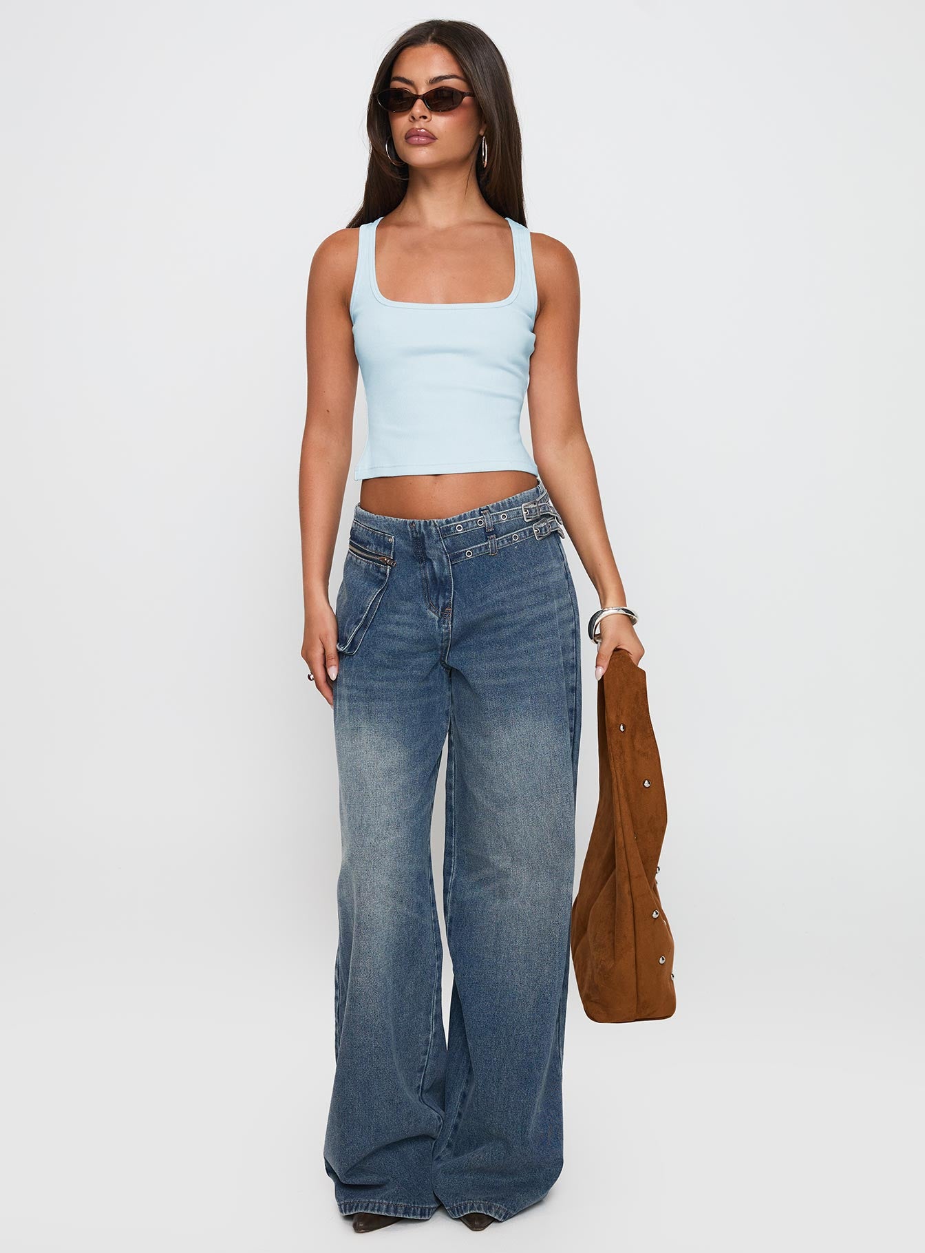 Paltrow Mid Rise Wide Leg Cargo Jeans Mid Blue Wash - Image 3