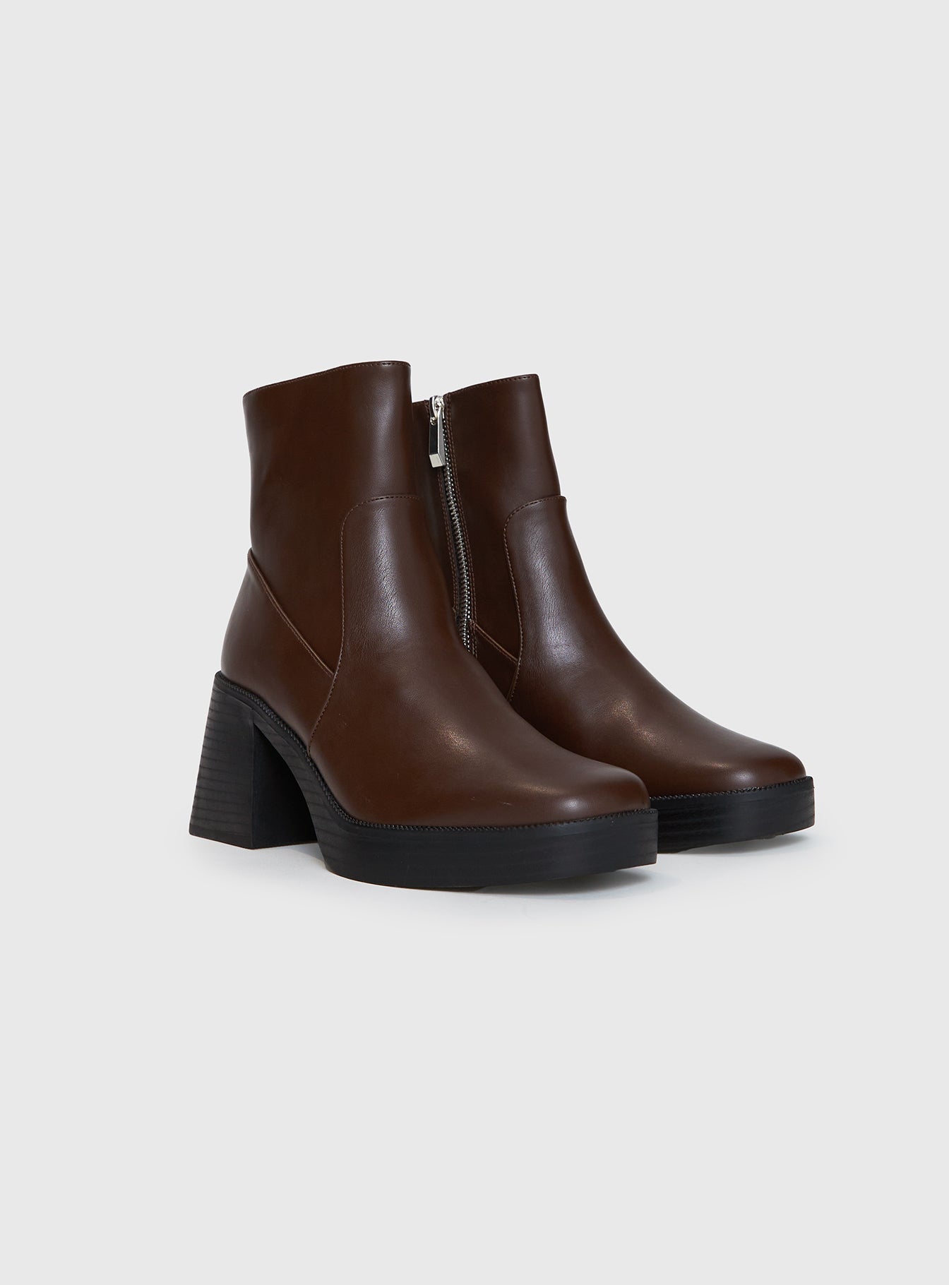Alternative view of Halo Boots Brown