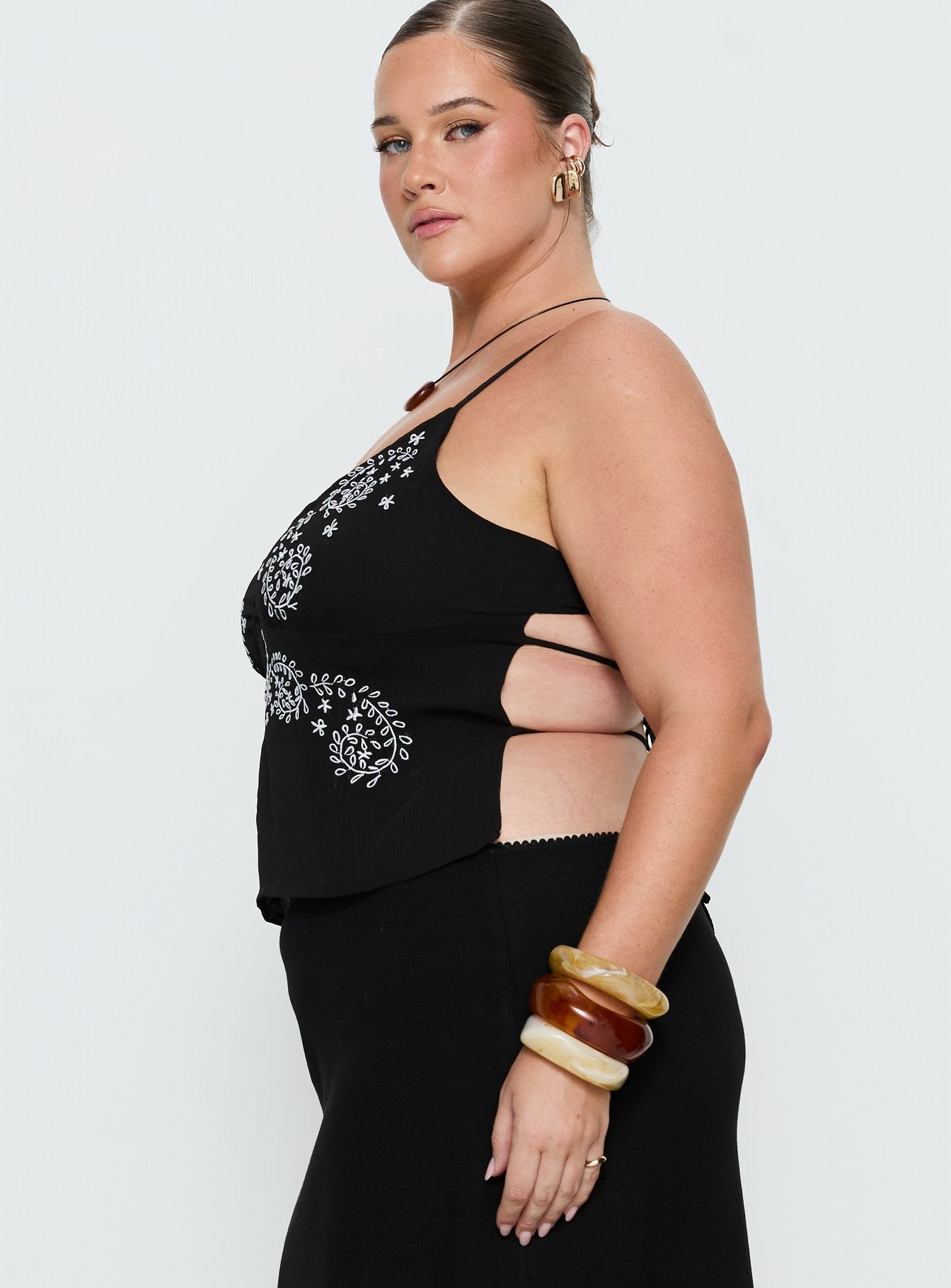 Pappilion Top Black Curve - Image 3