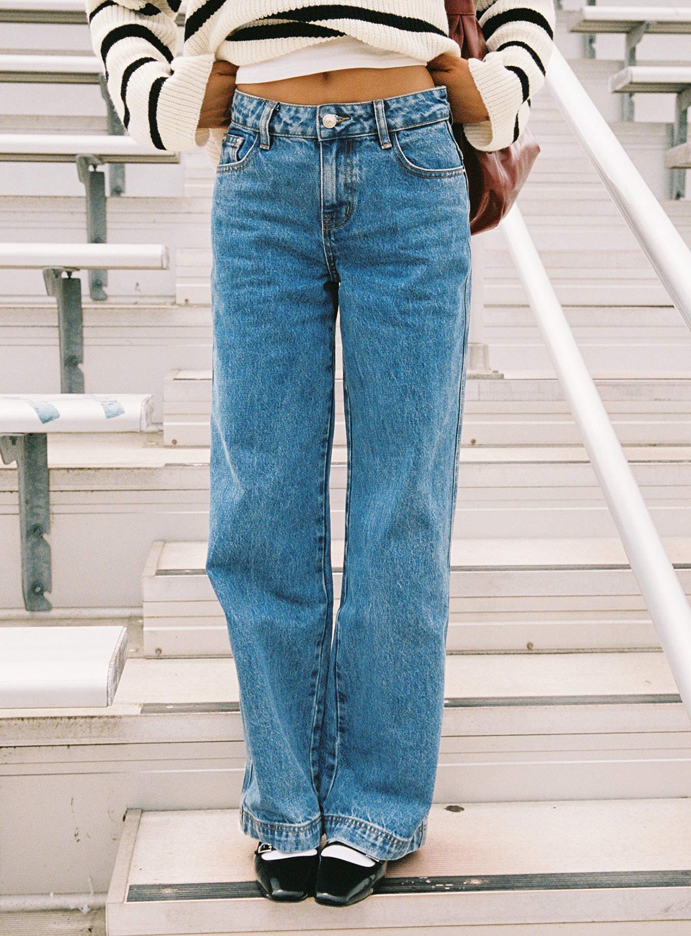 Jankins Low Rise Straight Leg Jeans Mid Wash - Image 6
