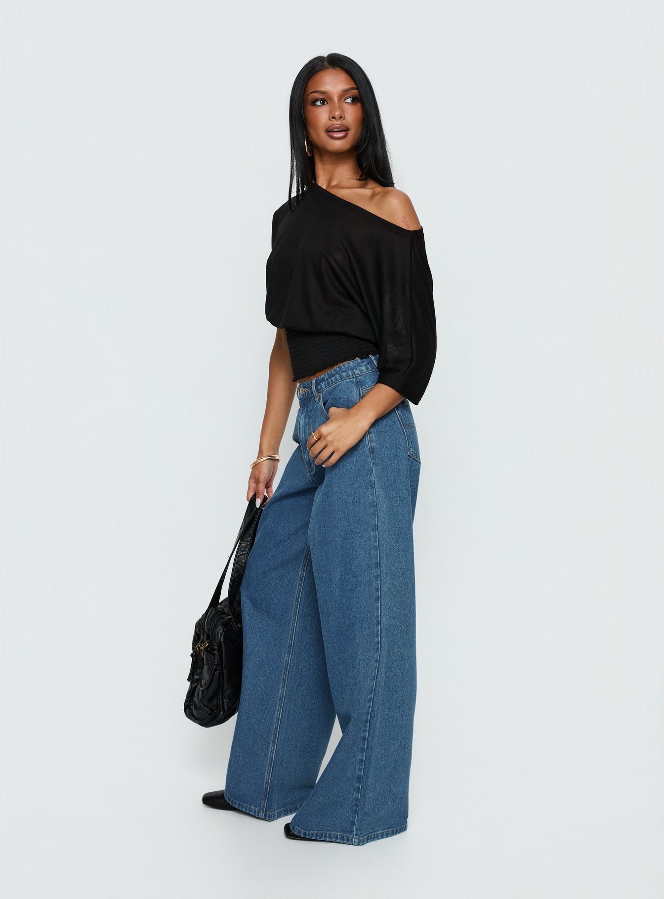 Naylor Mid Rise Wide Leg Jeans Mid Blue Wash - Image 4