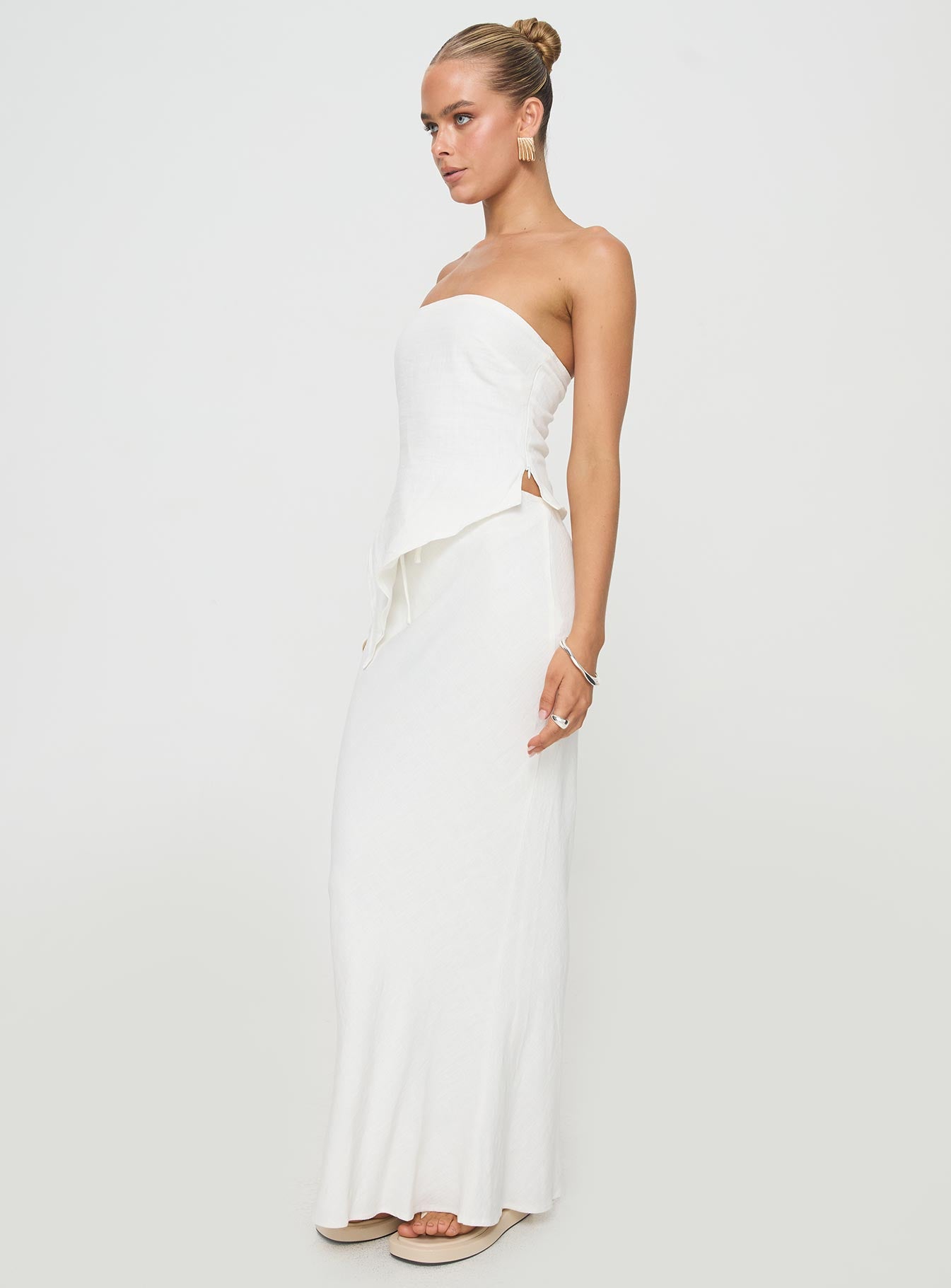 Mercer Linen Blend Maxi Skirt White - Image 4