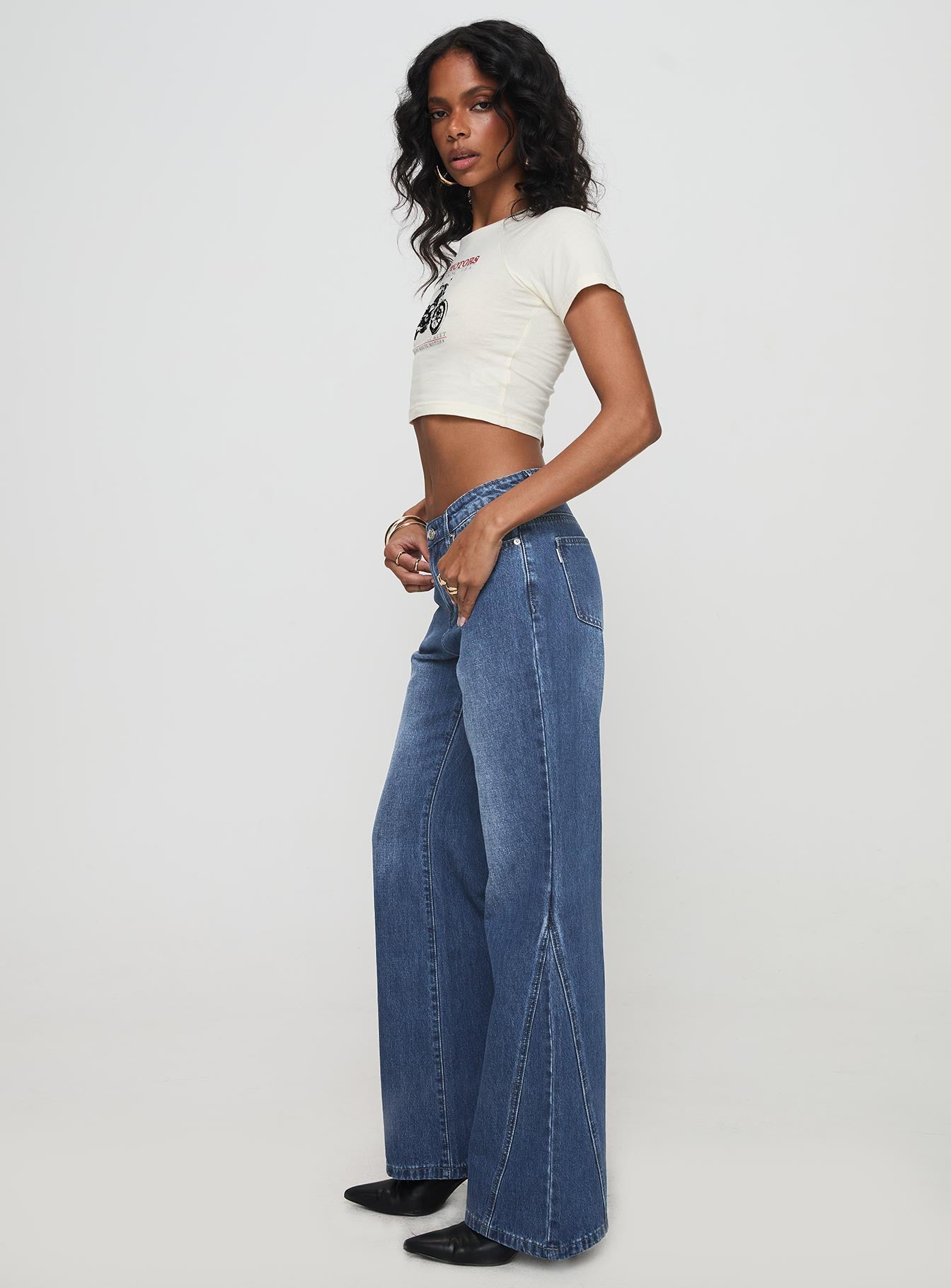 Leslee Mid Rise Flare Jean Mid Wash Blue - Image 4