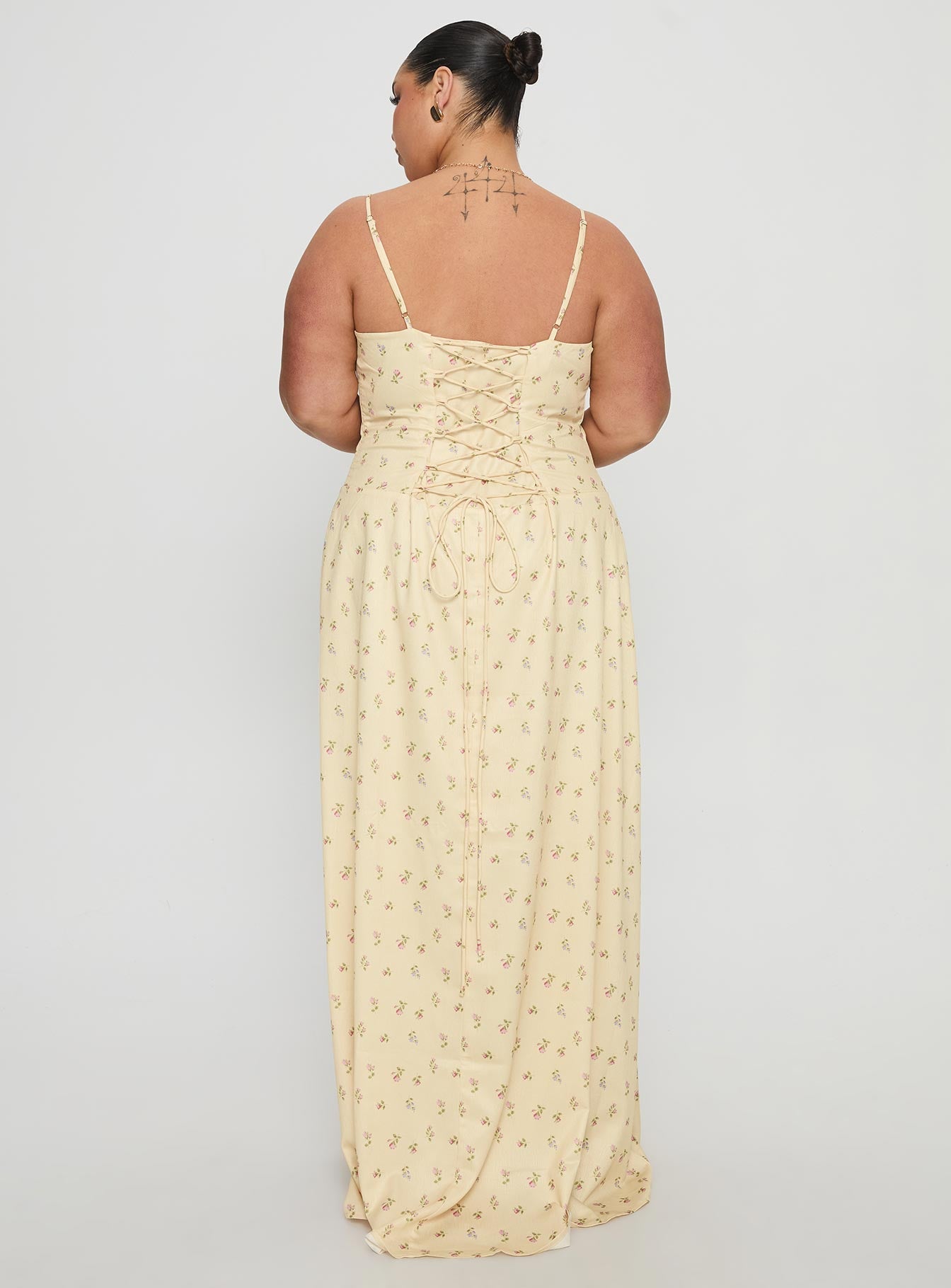 Members Only Maxi Dress Yellow Floral Curve - Image 5